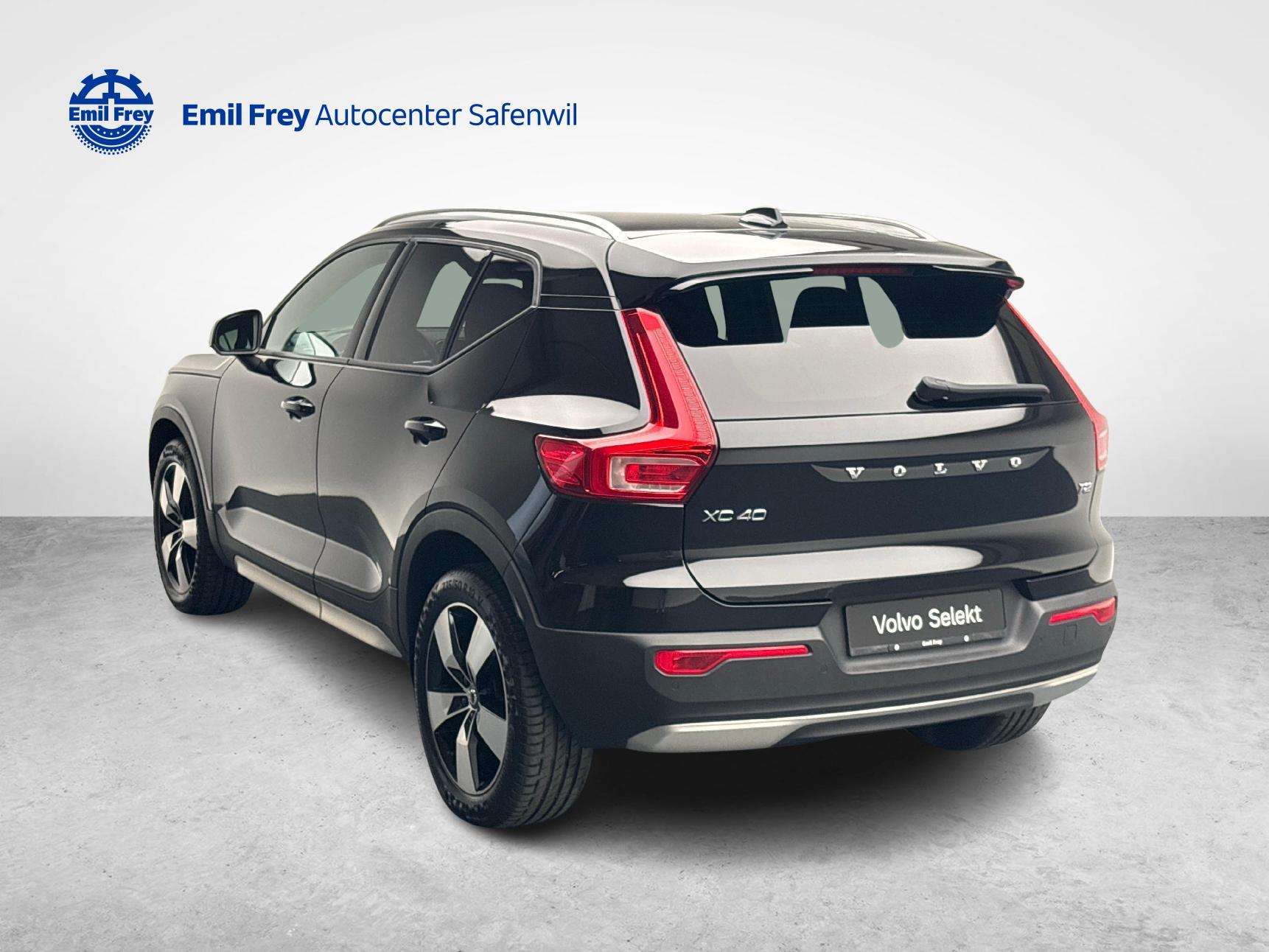 VOLVO XC40 1.5 T2 Momentum-image-2