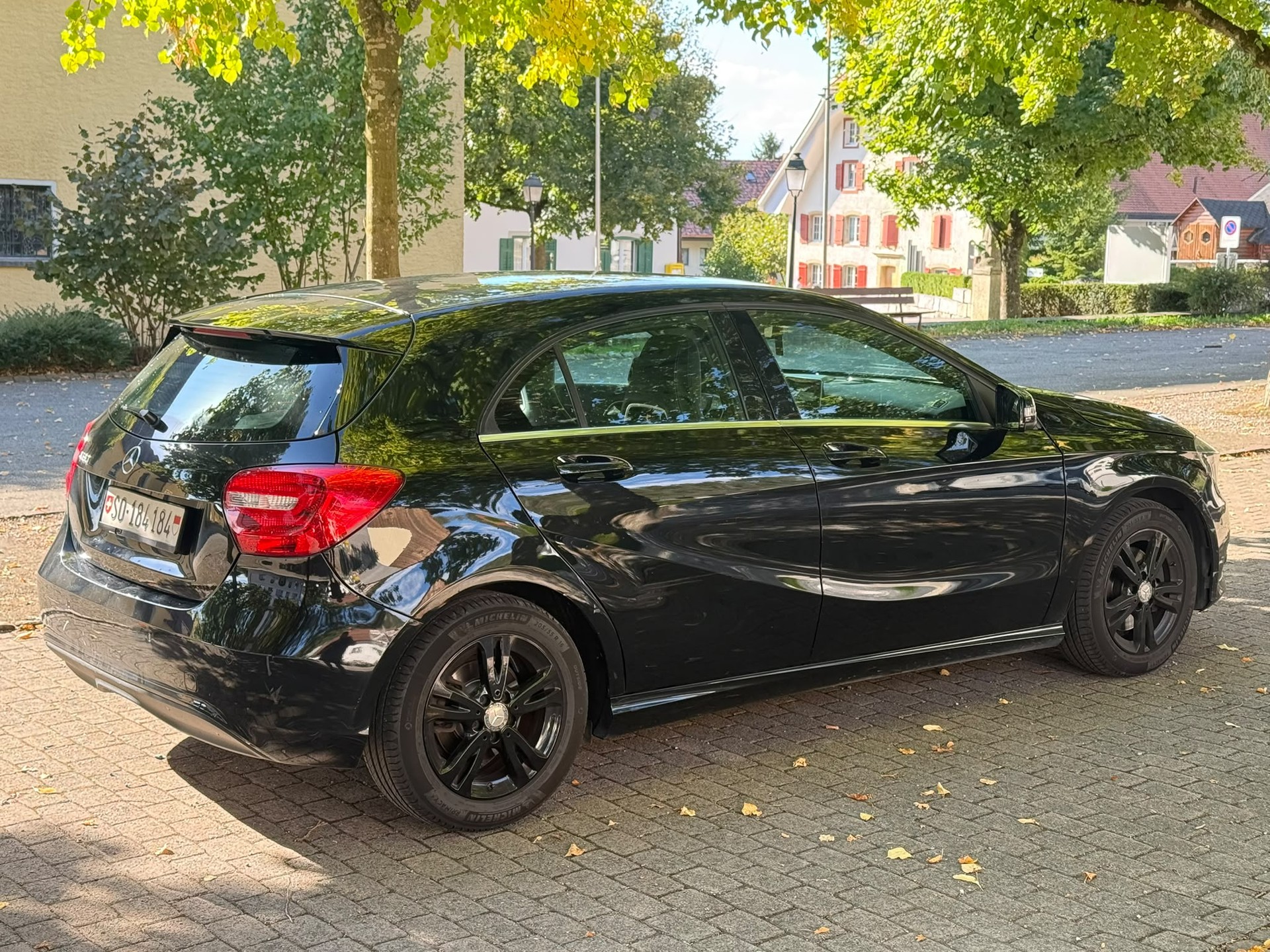 MERCEDES-BENZ A 180 Style-image-3