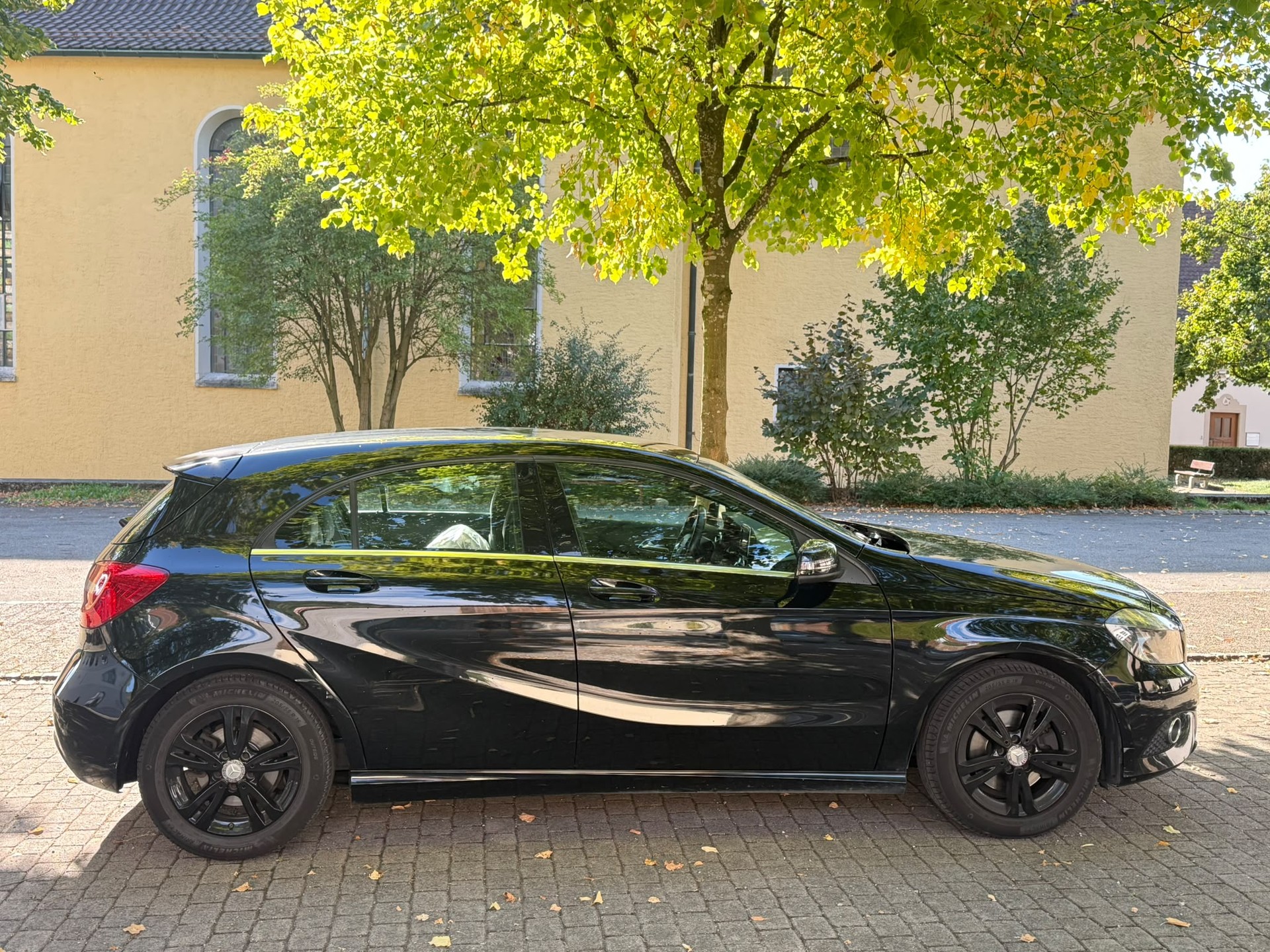 MERCEDES-BENZ A 180 Style-image-2