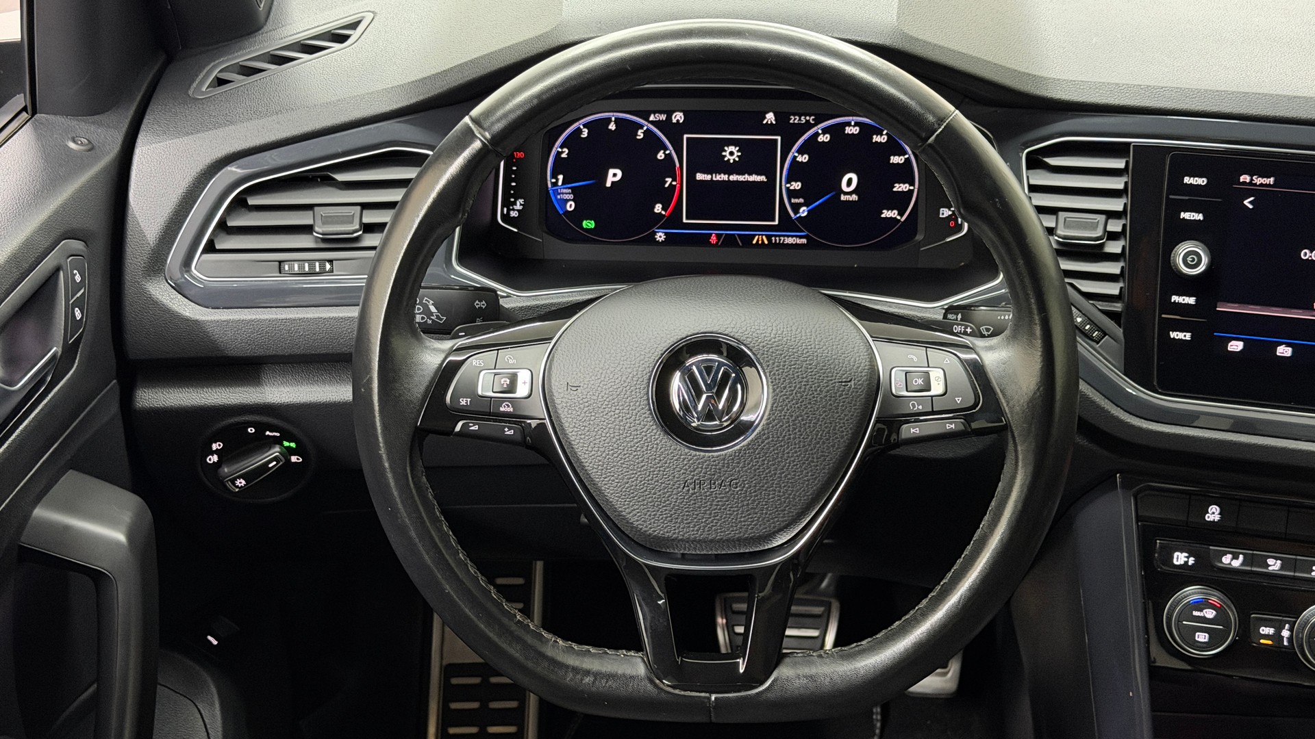 VW T-Roc 2.0 TSI Sport DSG 4Motion-image-8