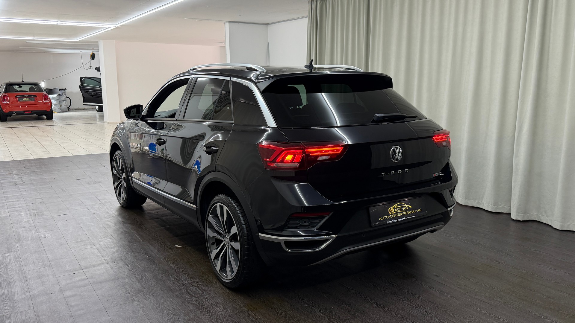 VW T-Roc 2.0 TSI Sport DSG 4Motion-image-5