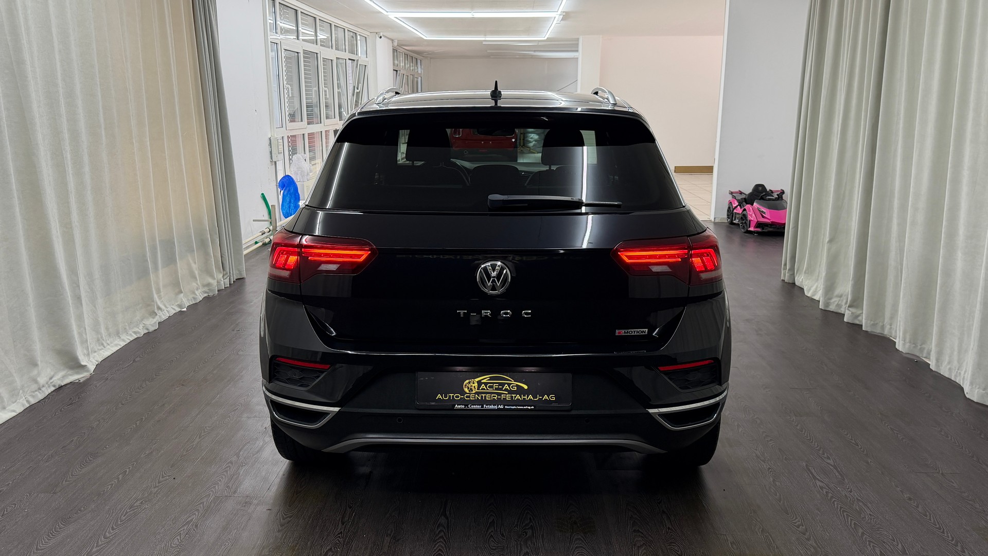 VW T-Roc 2.0 TSI Sport DSG 4Motion-image-4