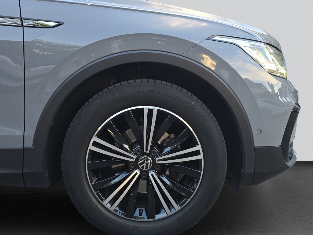 VW Tiguan 1.5 TSI Life DSG 2WD-image-16