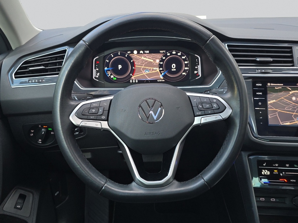 VW Tiguan 1.5 TSI Life DSG 2WD-image-12