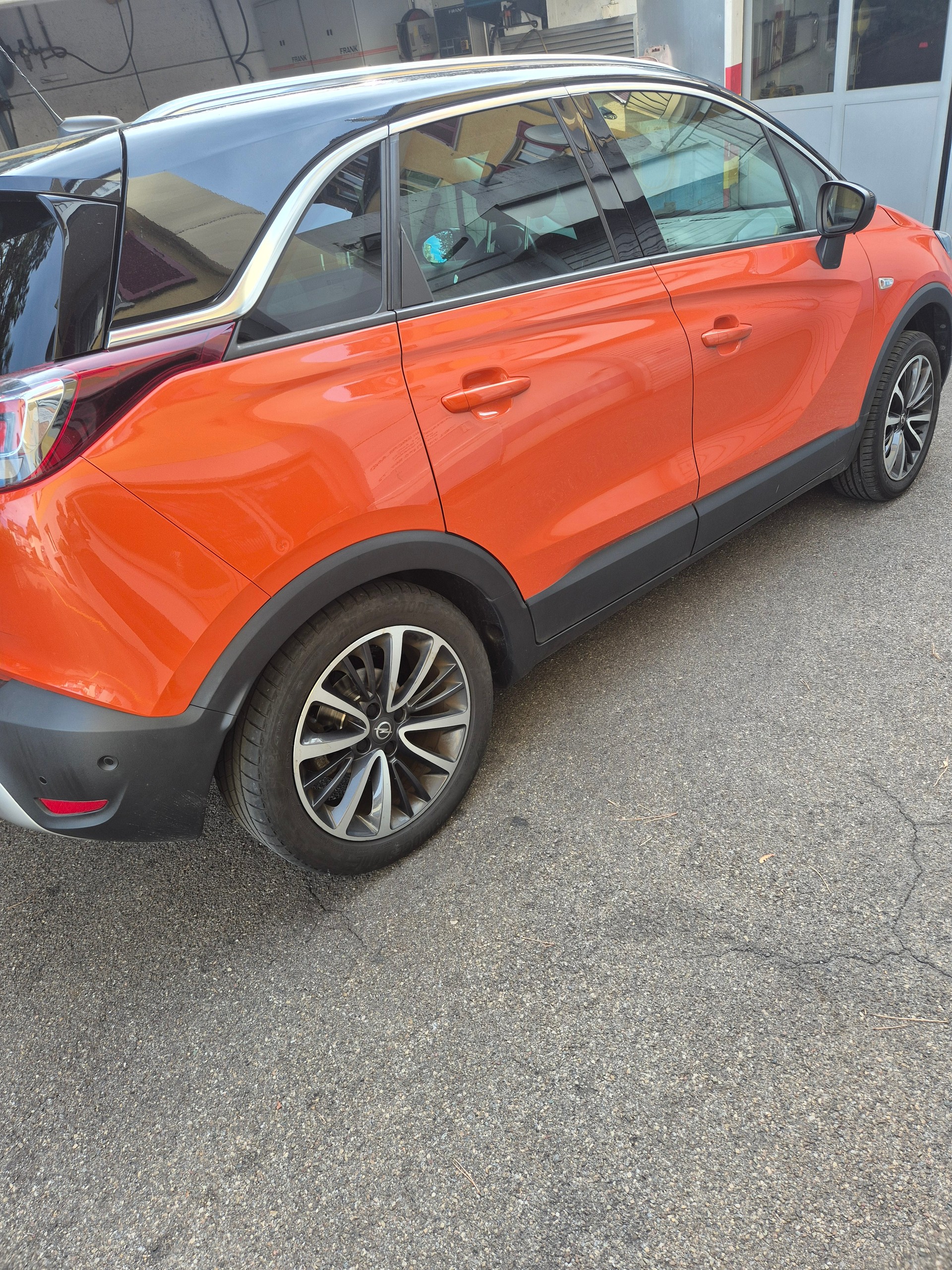 OPEL Crossland X 1.2i Ultimate Automat-image-4