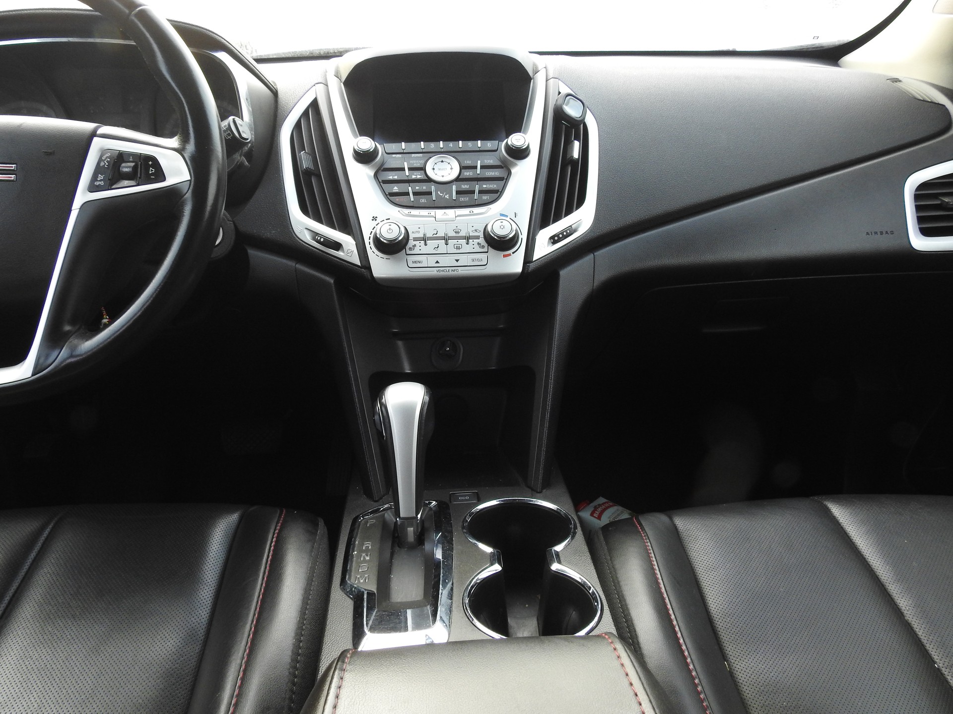 GMC TERRAIN-image-13
