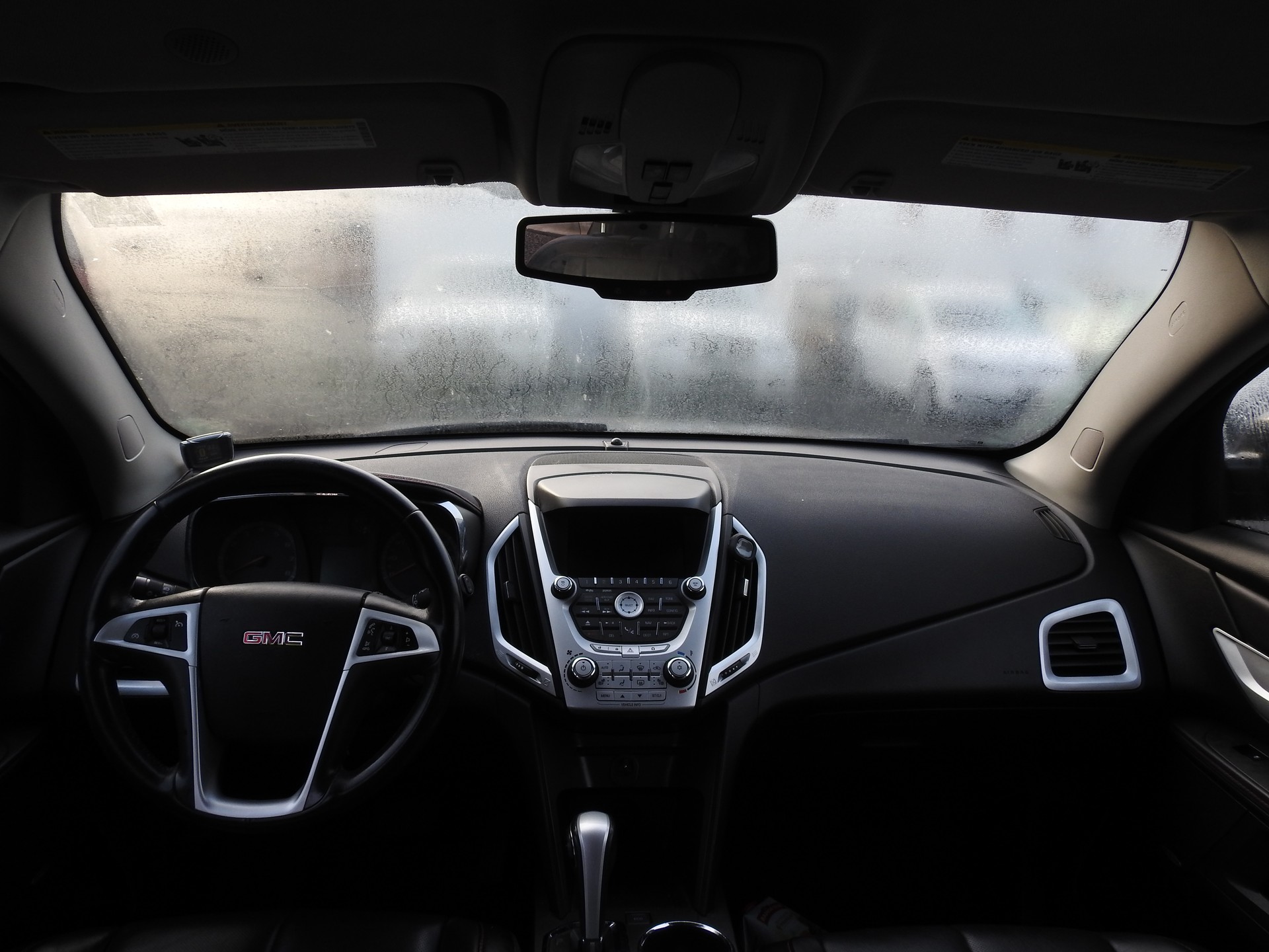 GMC TERRAIN-image-12