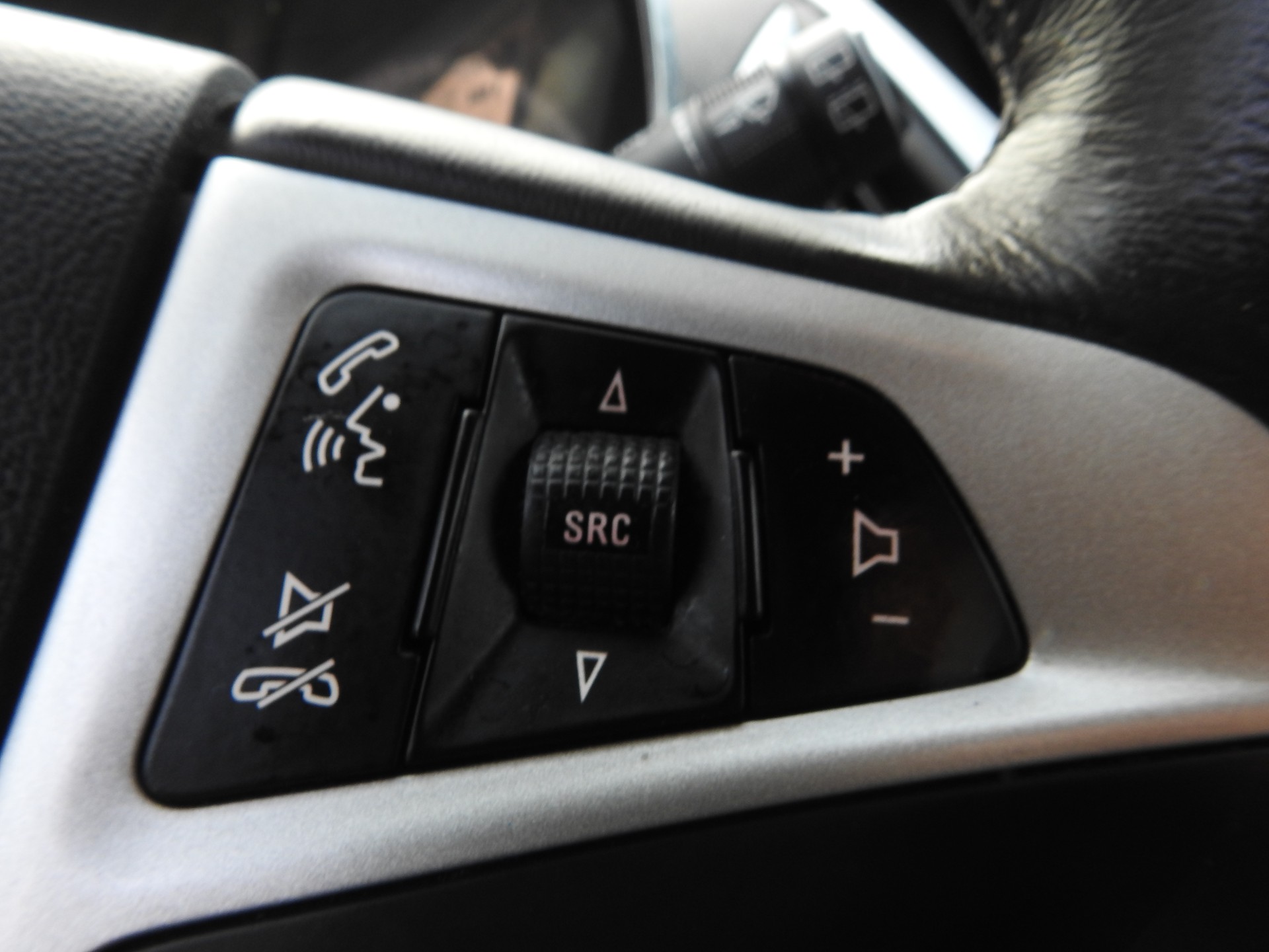 GMC TERRAIN-image-18