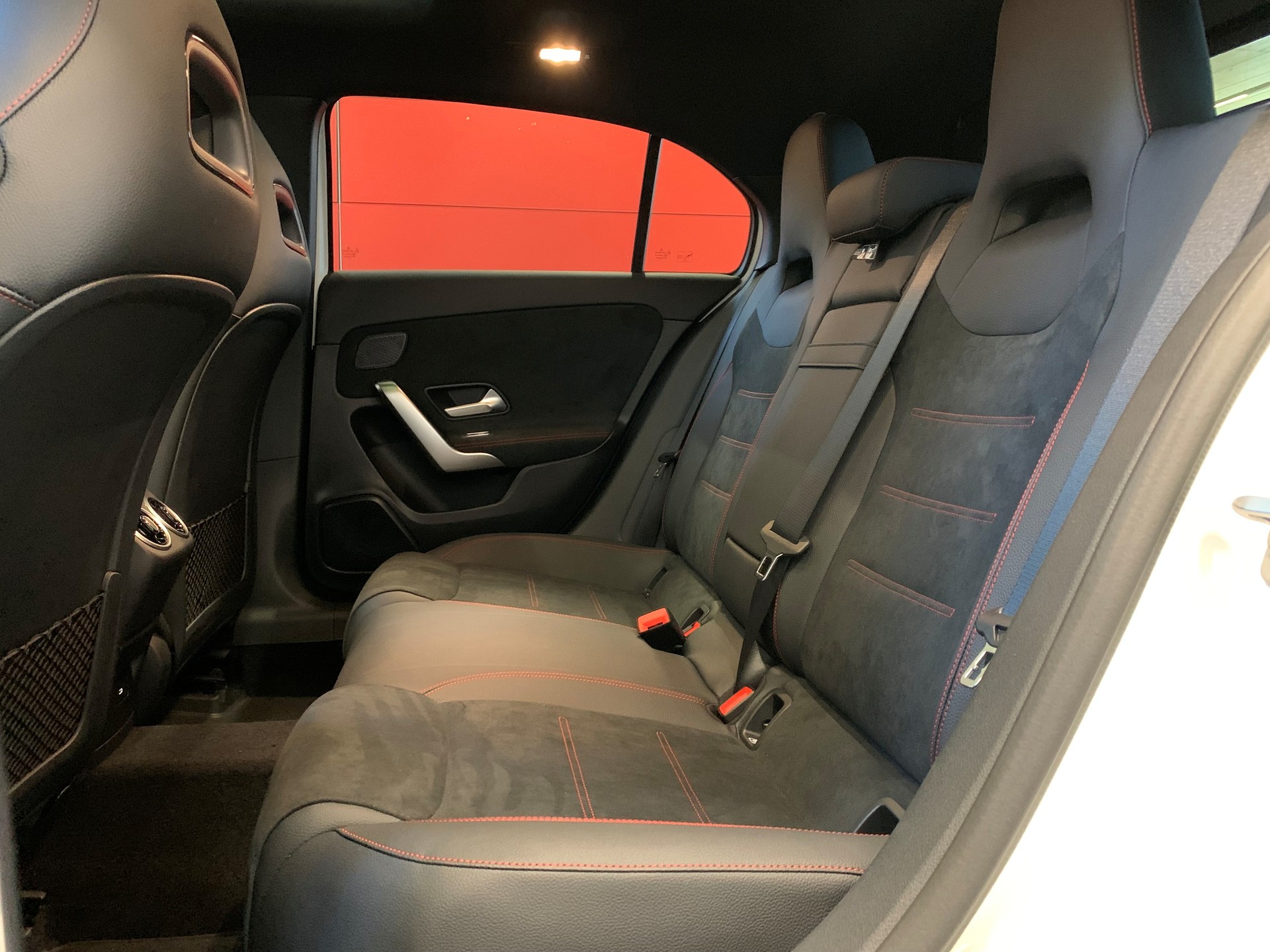 MERCEDES-BENZ A 250 4Matic 8G-DCT-image-9