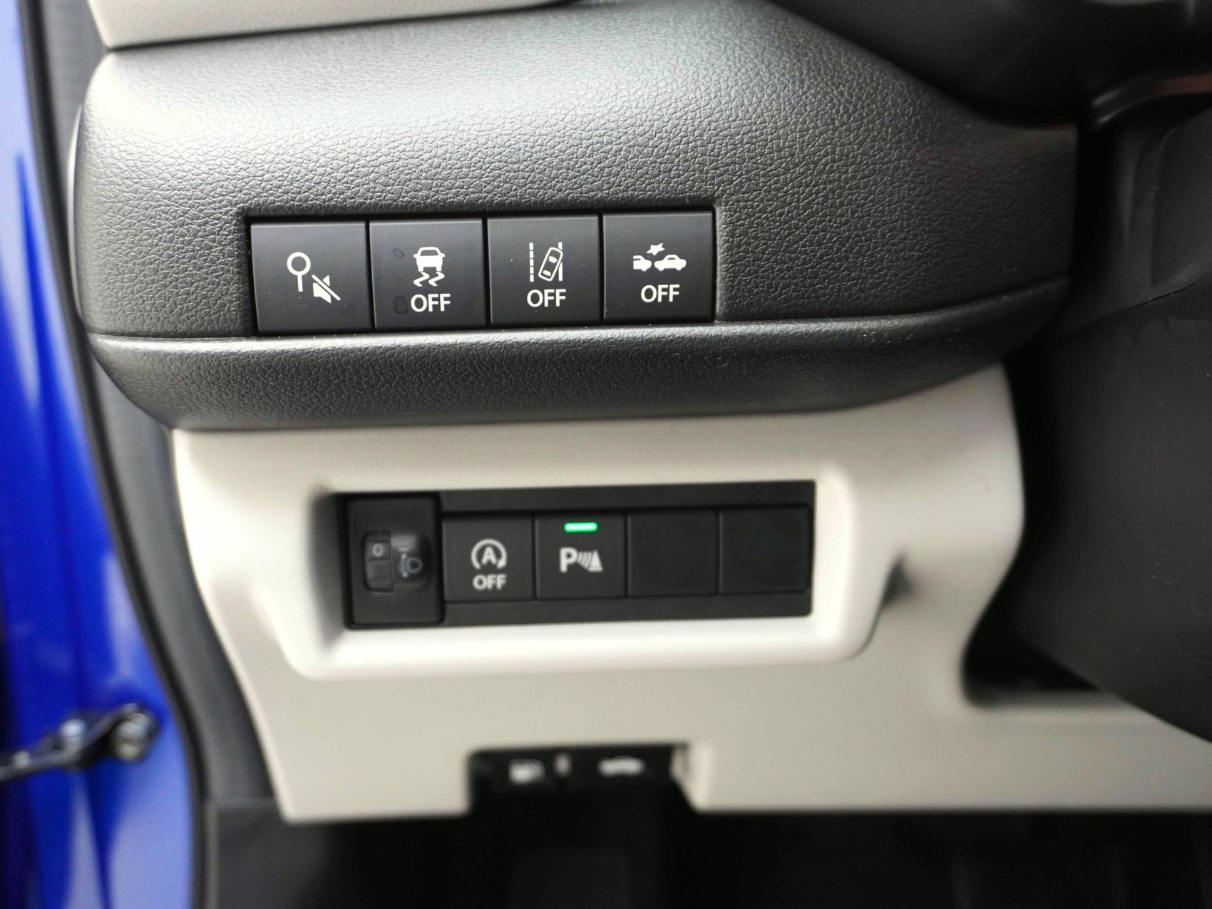 SUZUKI Swift 1.2 Sakura Hybrid-image-18