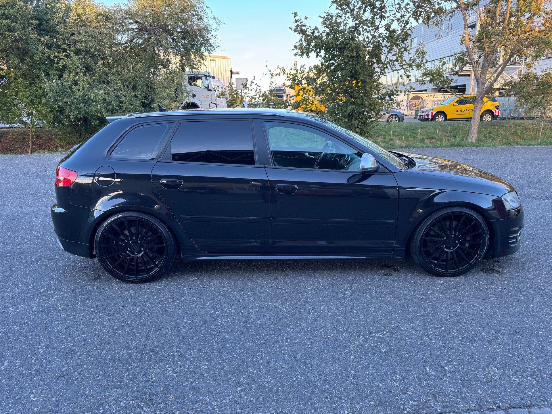 AUDI S3 Sportback 2.0 TFSI quattro-image-8
