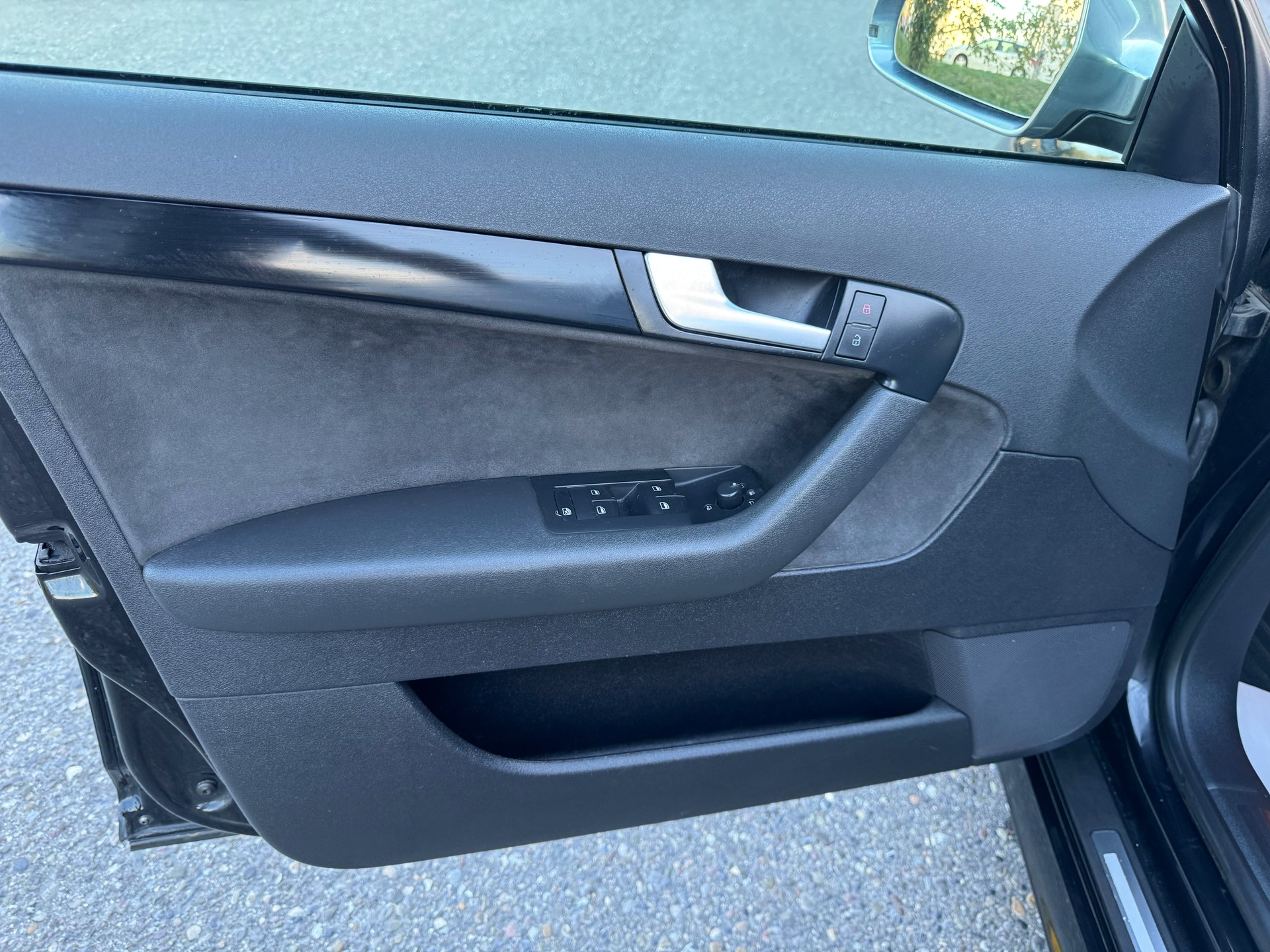 AUDI S3 Sportback 2.0 TFSI quattro-image-13