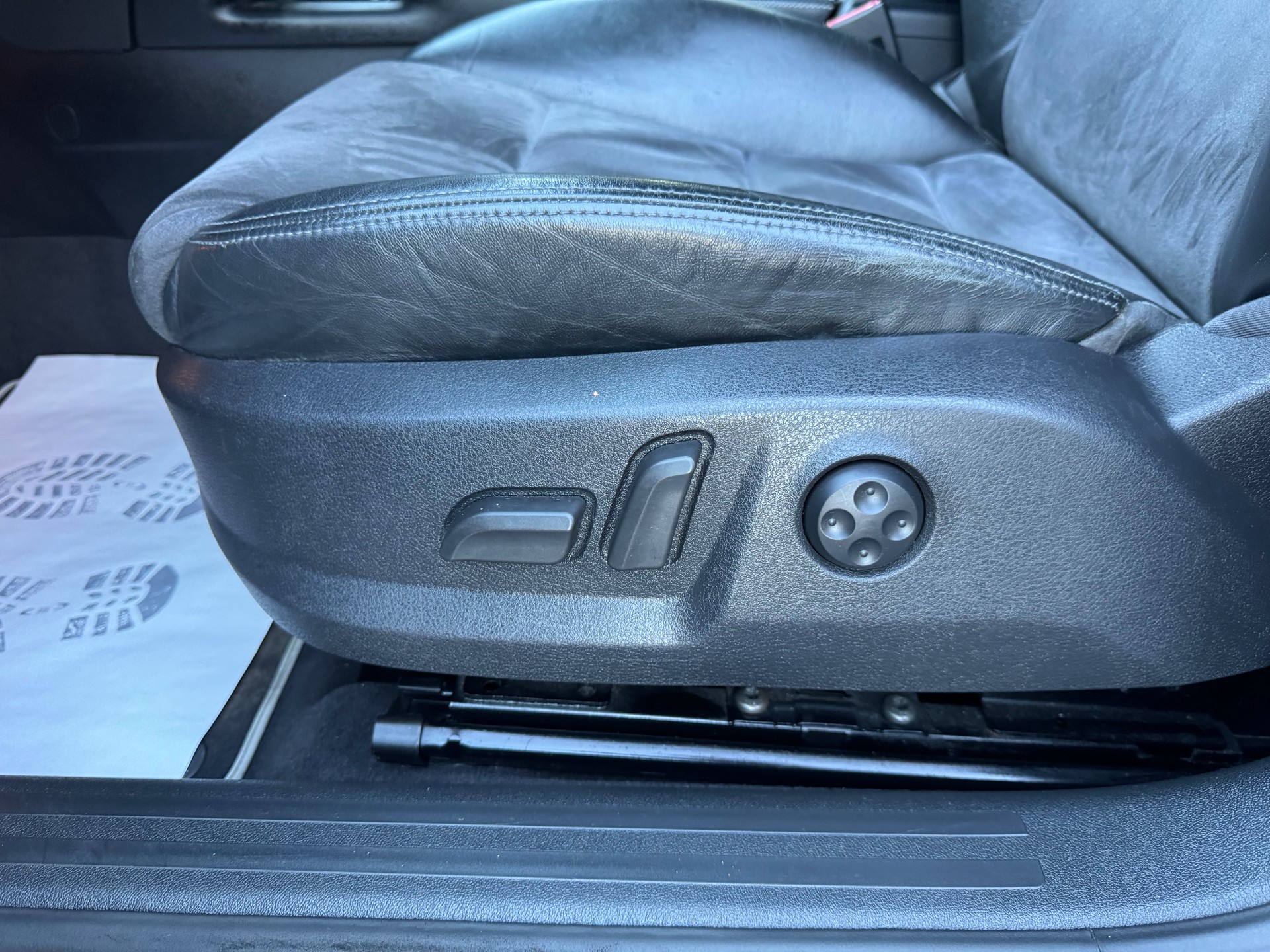 AUDI S3 Sportback 2.0 TFSI quattro-image-14
