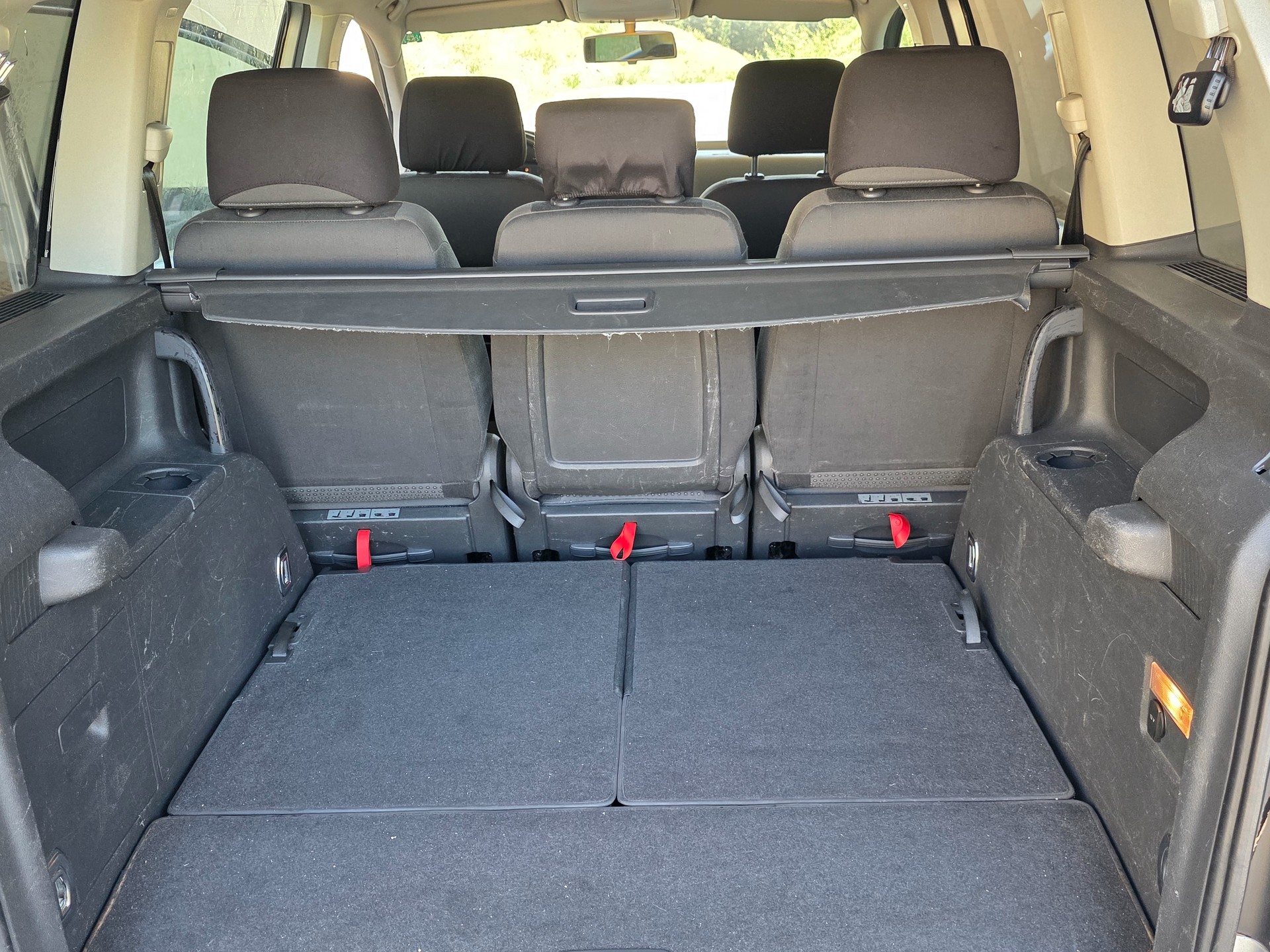 VW Touran 1.6 FSI Highline-image-8
