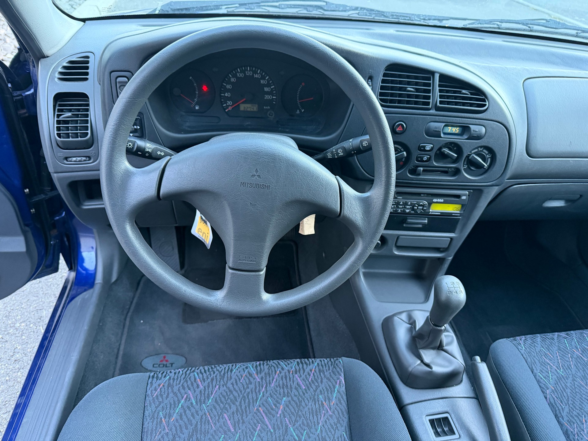 MITSUBISHI Colt 1.3 12V Cool Jubilé FAIBLE KILOMÉTRAGE 32700 km-image-18