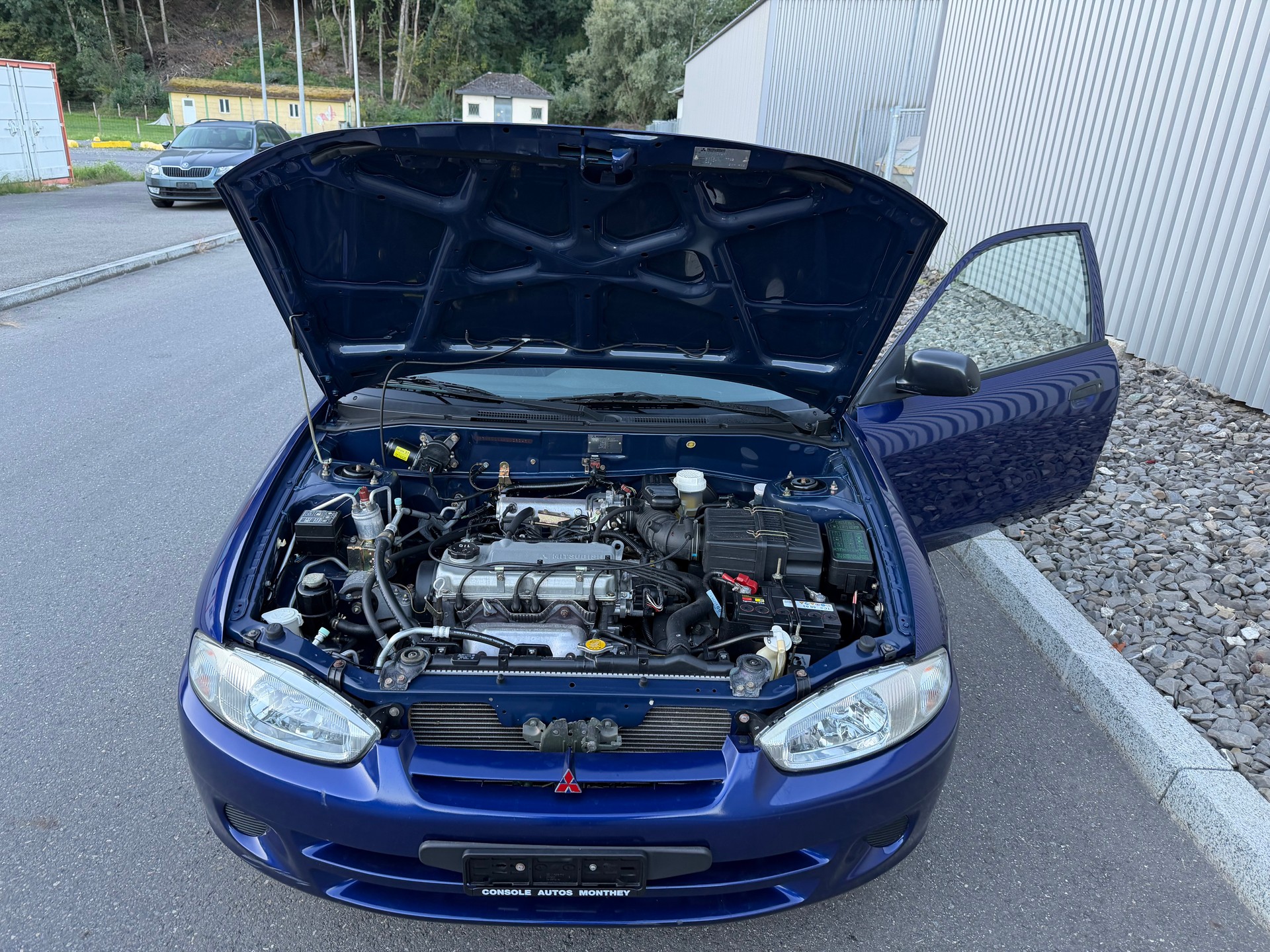 MITSUBISHI Colt 1.3 12V Cool Jubilé FAIBLE KILOMÉTRAGE 32700 km-image-37