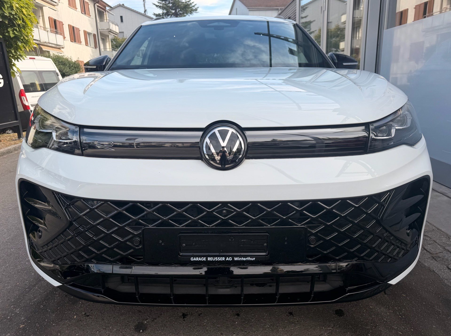 VW Tiguan 2.0 TSI 265PS 4Motion R-Line *** 360° KAMERA & PANORAMADACH ***-showroom-element-1