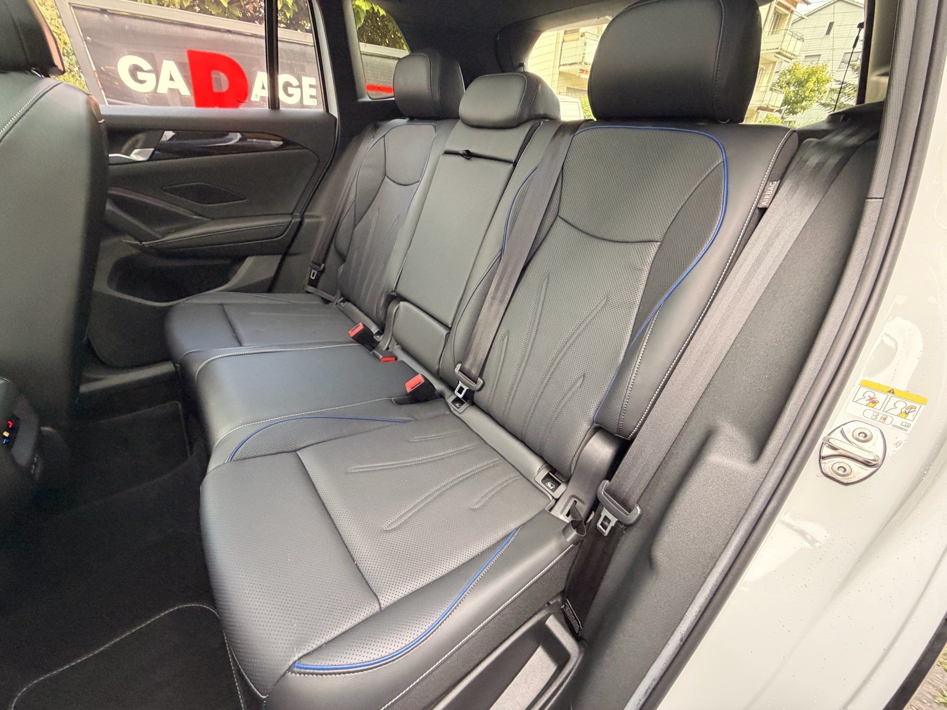 VW Tiguan 2.0 TSI 265PS 4Motion R-Line *** 360° KAMERA & PANORAMADACH ***-image-28