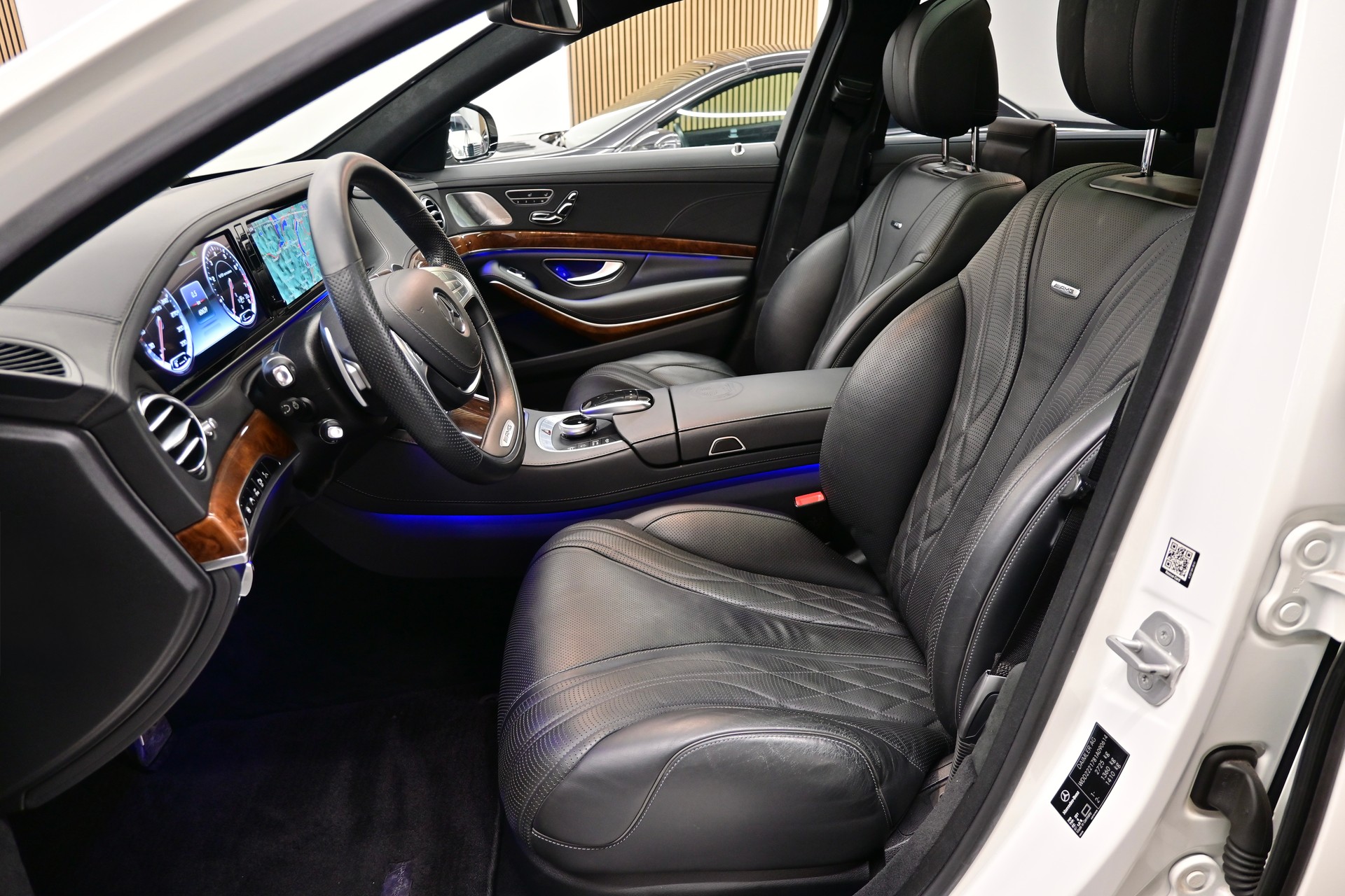 MERCEDES-BENZ S 63 AMG L 4Matic Speedshift MCT *CHAUFFEUR PAKET*-image-11