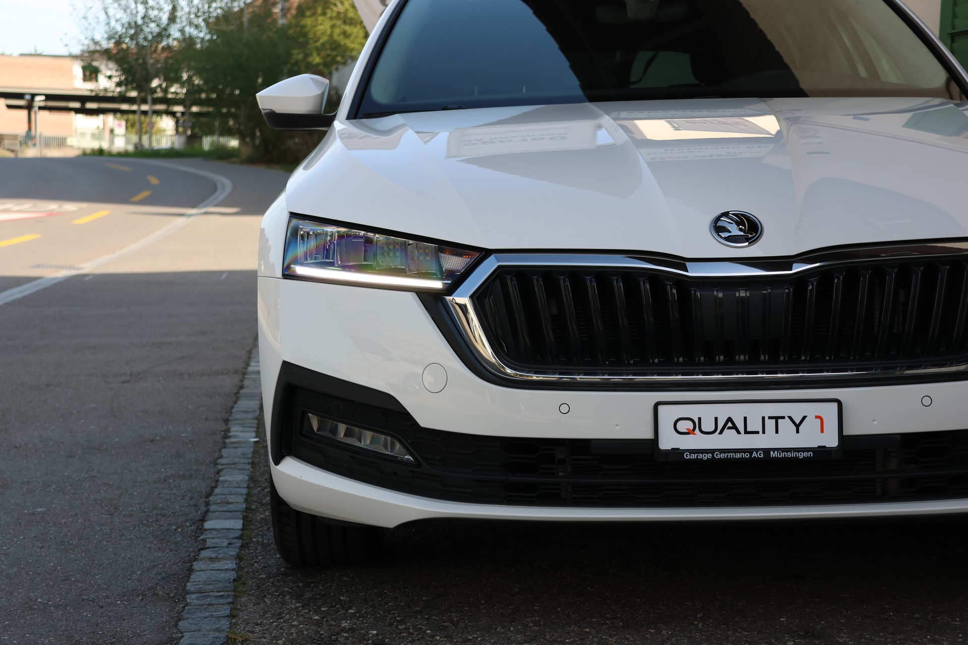 SKODA Octavia Combi 2.0 TDI DSG Ambition 4x4-image-2
