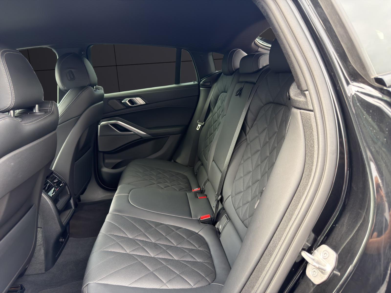 BMW X6 G06 40i xDrive-image-17
