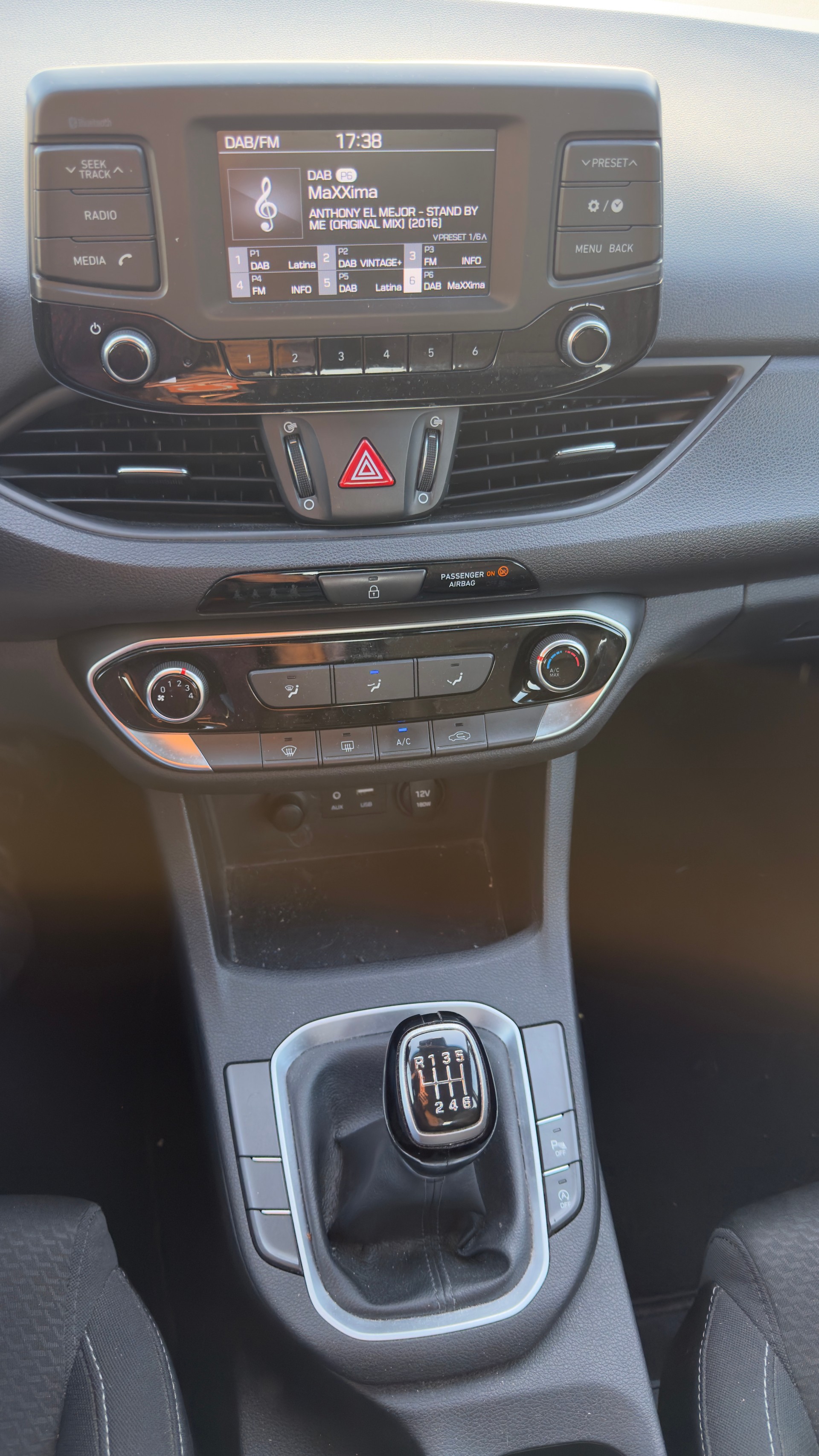 HYUNDAI i30 1.4 T-GDi GO Plus-image-8