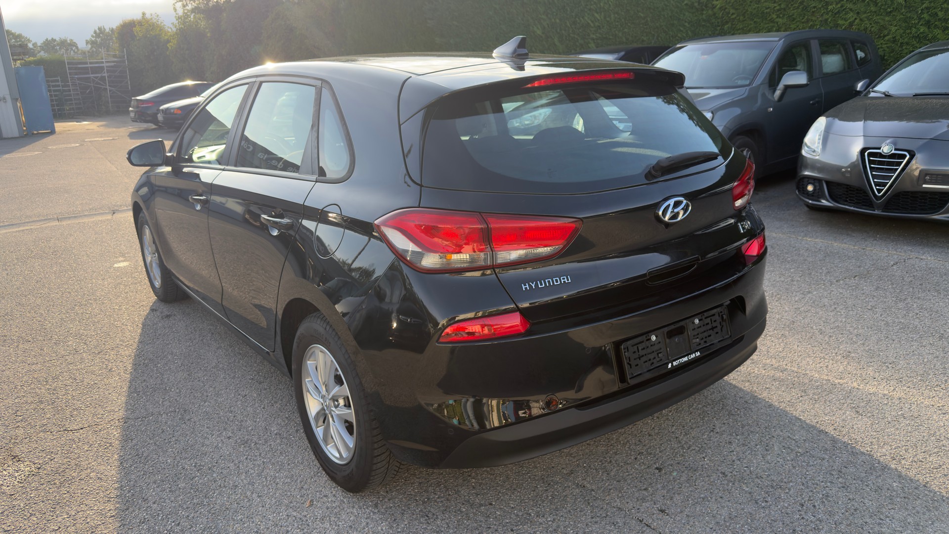 HYUNDAI i30 1.4 T-GDi GO Plus-image-7
