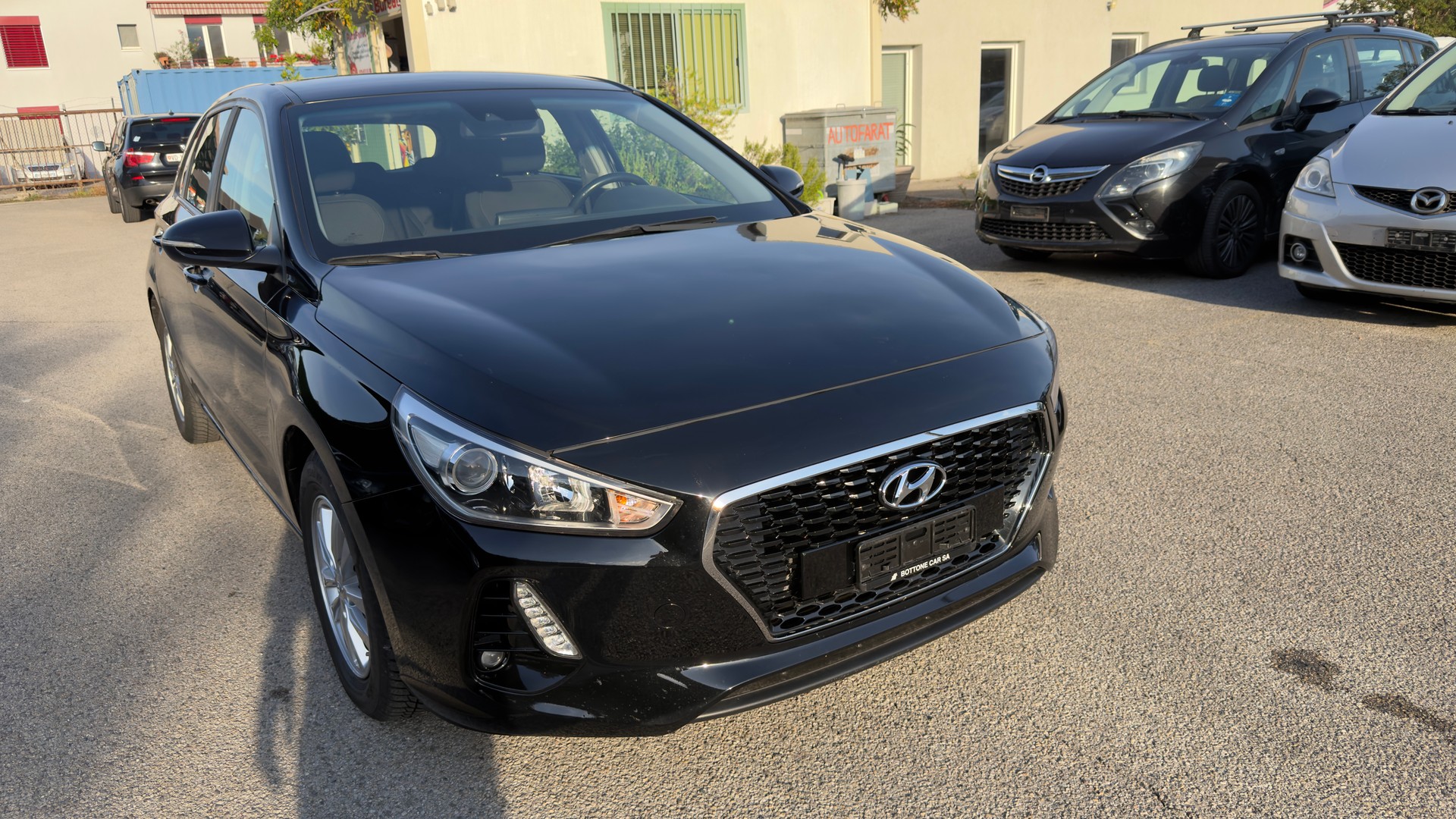 HYUNDAI i30 1.4 T-GDi GO Plus-image-1