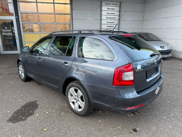 SKODA Octavia Combi 1.8 TSI Adventure 4x4-image-1