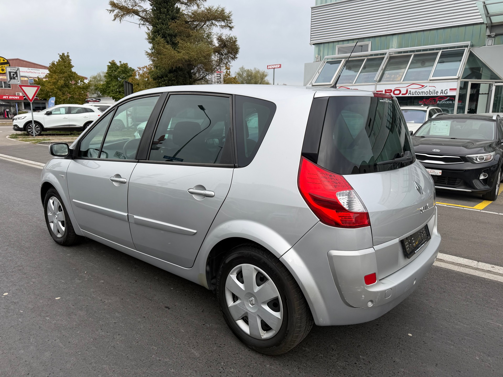 RENAULT Scénic 2.0 16V Fairway Automatic-image-6