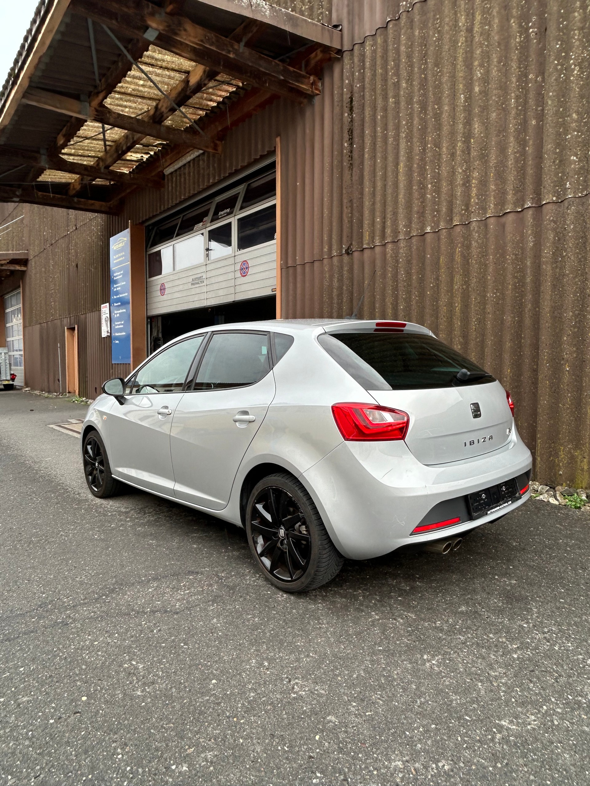 SEAT Ibiza 1.4 EcoTSI FR Line-image-2