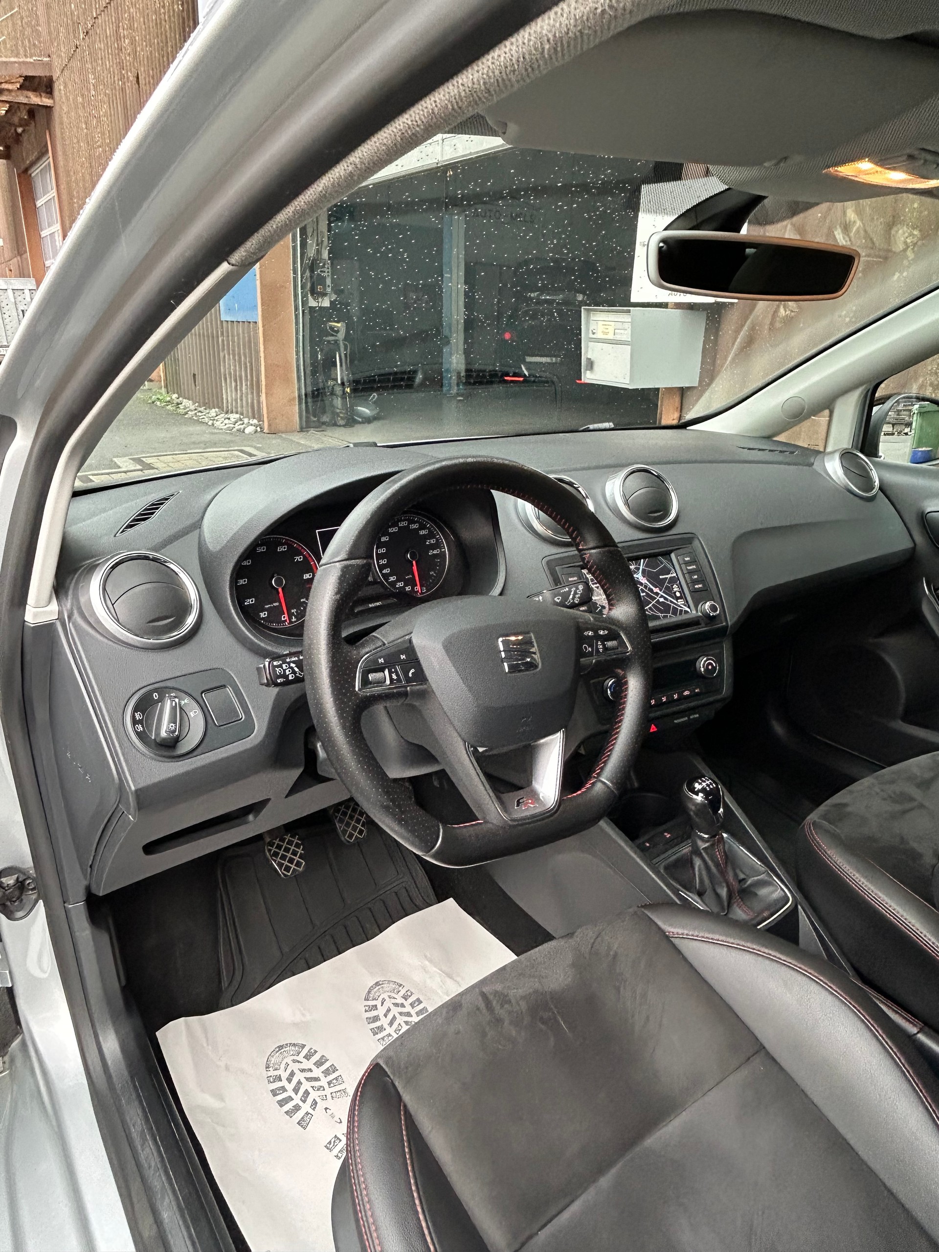 SEAT Ibiza 1.4 EcoTSI FR Line-image-6