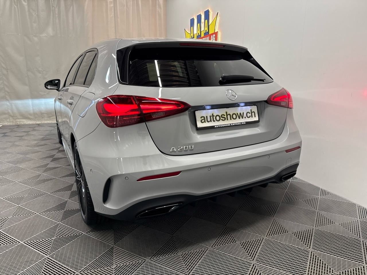 MERCEDES-BENZ A 200 DCT AMG Special Edition-image-11
