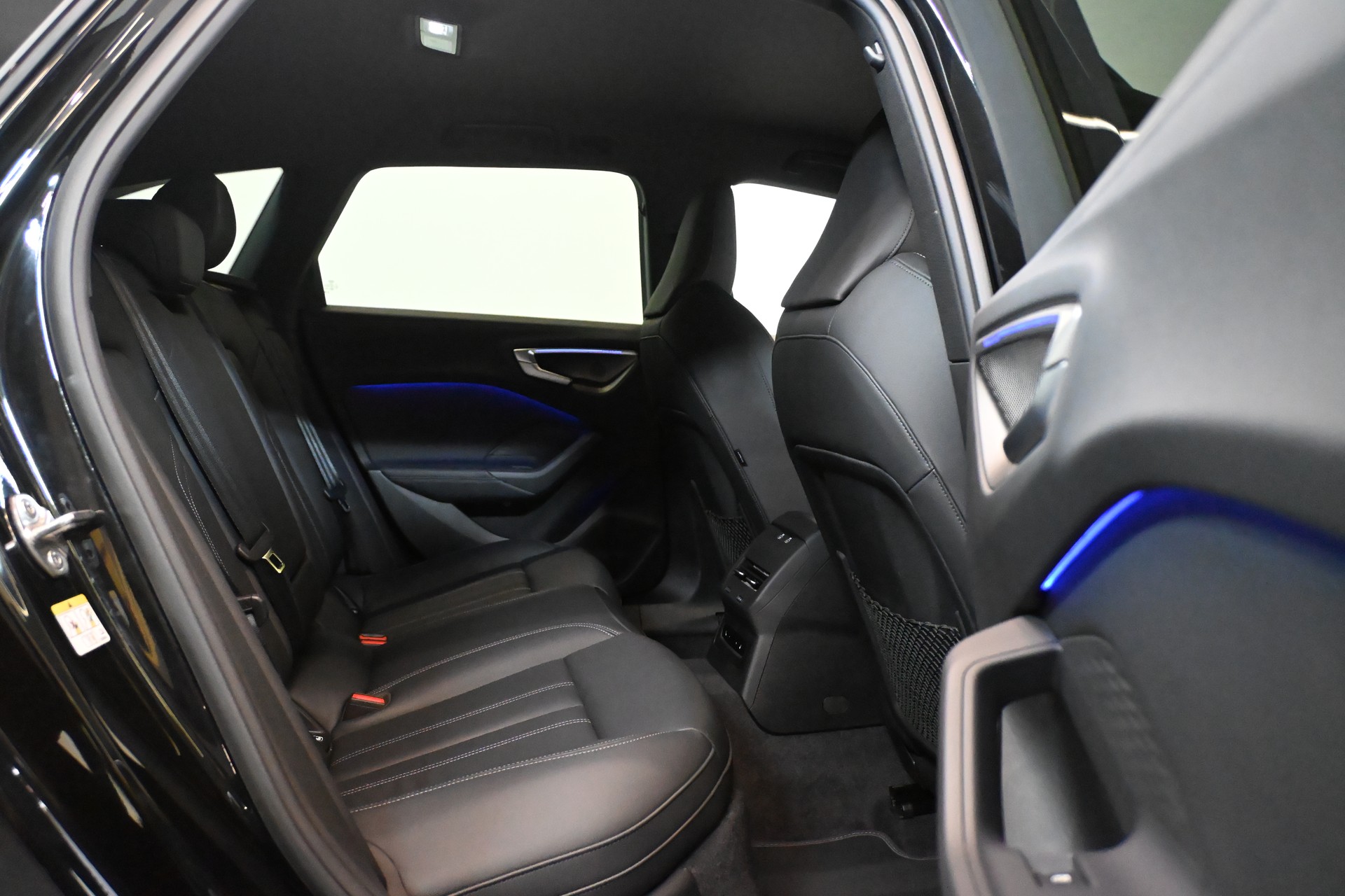 AUDI A5 Avant TFSI quattro 150 kW S tronic S-LINE SPORTPAKET-image-6
