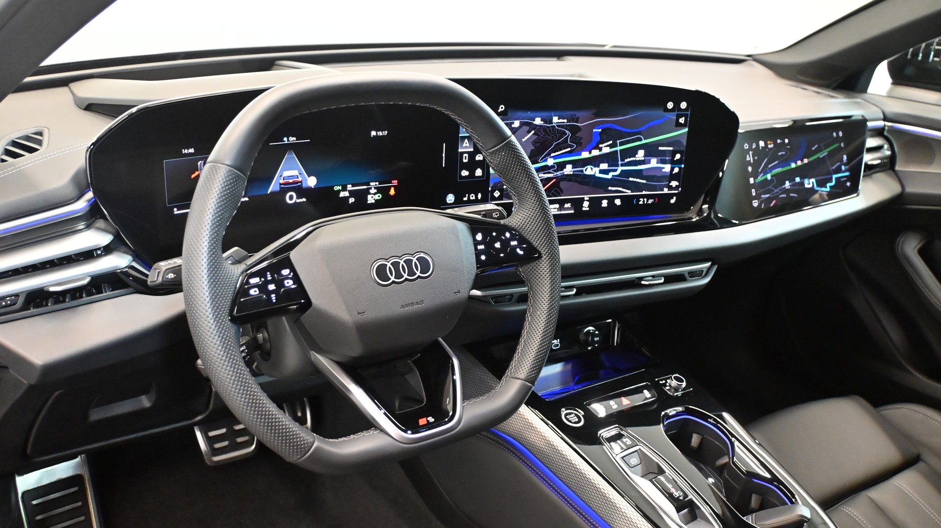AUDI A5 Avant TFSI quattro 150 kW S tronic S-LINE SPORTPAKET-image-2