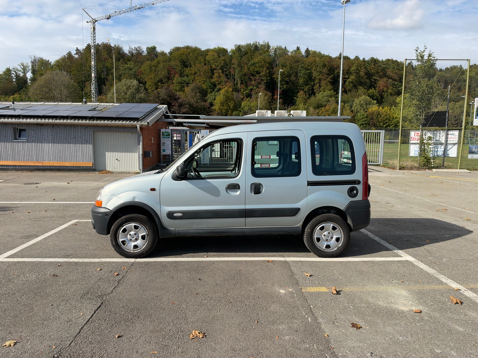 RENAULT Kangoo 1.6 16V Privilège 4X4-image-4