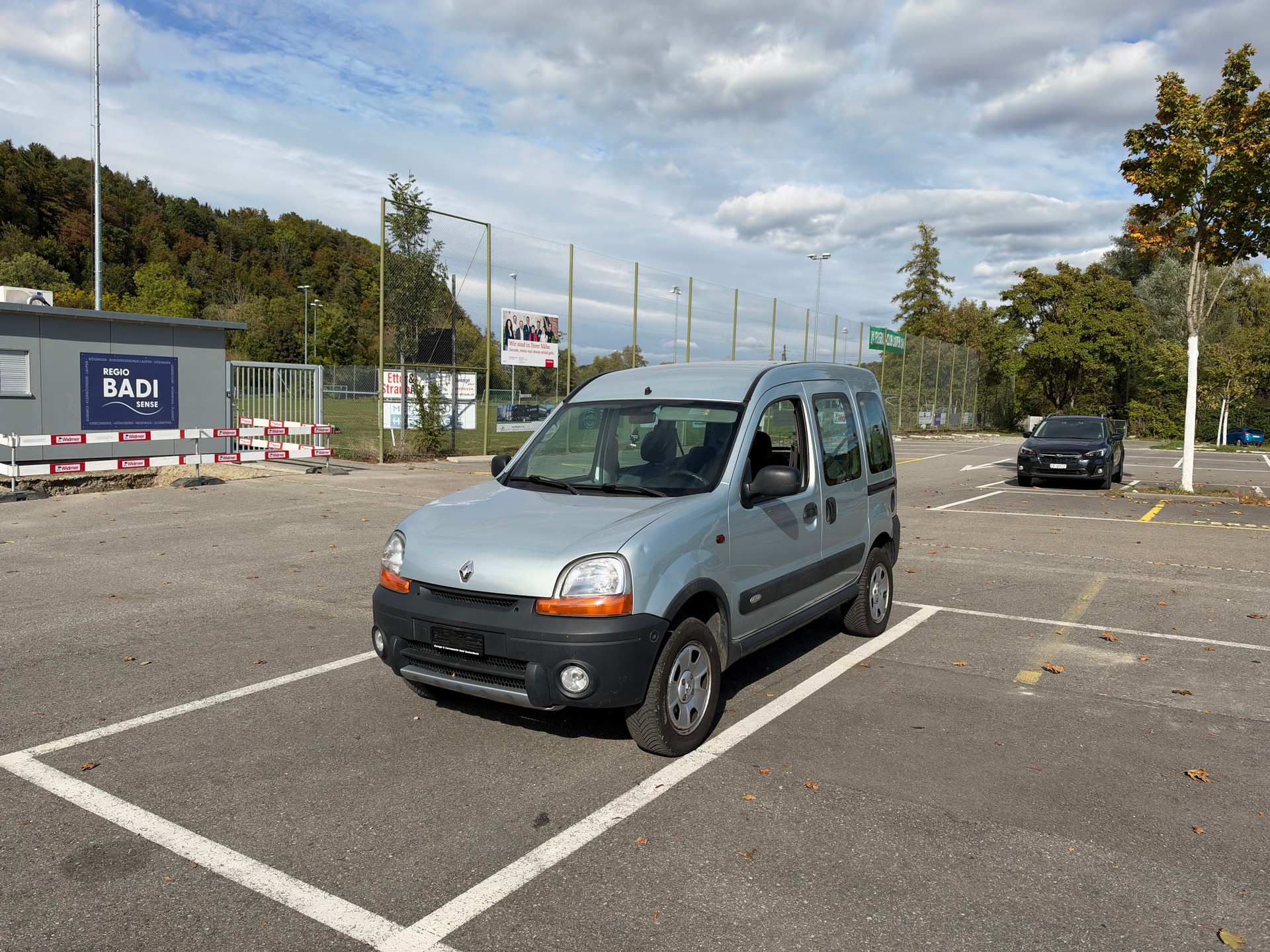 RENAULT Kangoo 1.6 16V Privilège 4X4-image-0