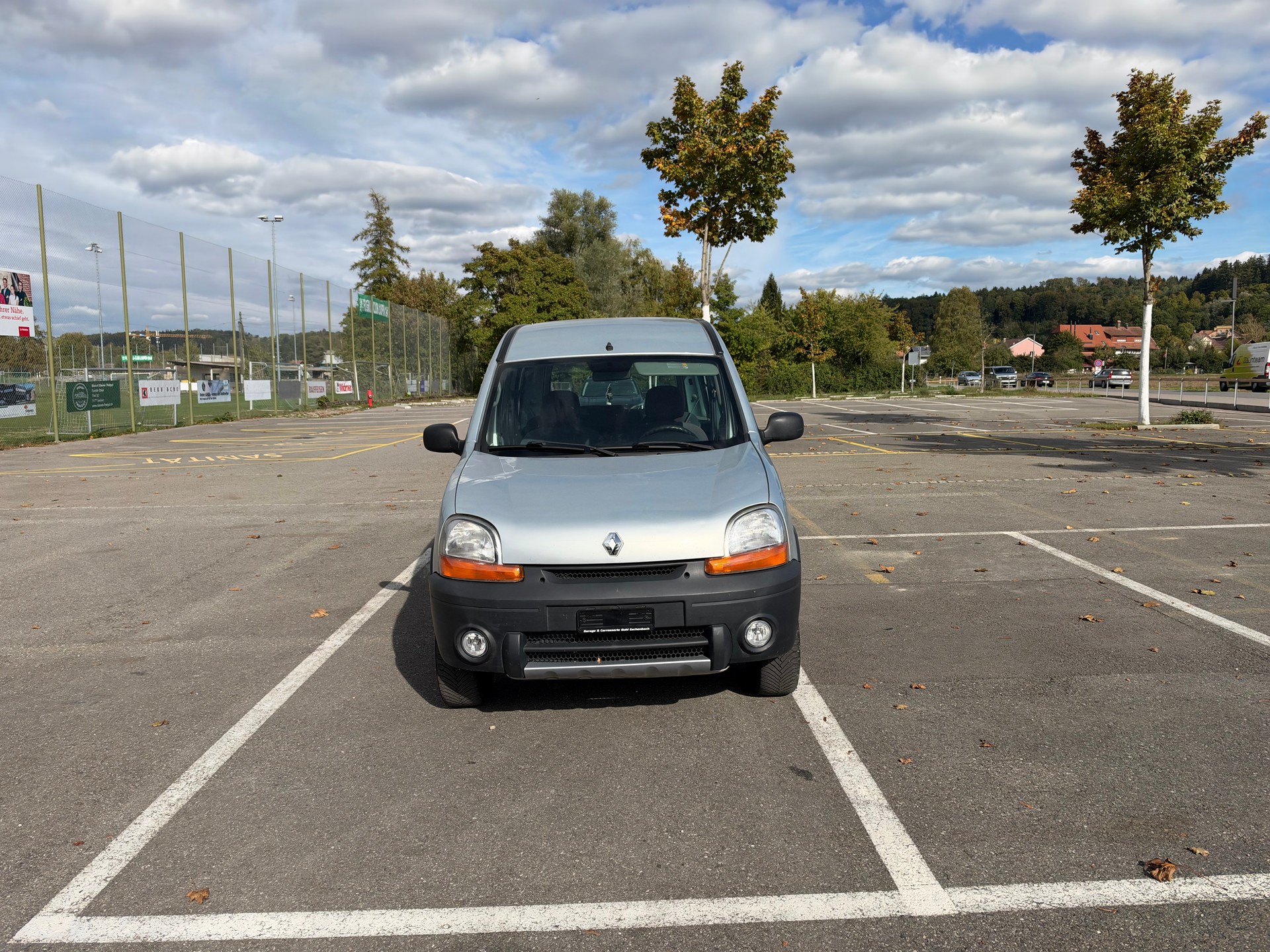 RENAULT Kangoo 1.6 16V Privilège 4X4-image-2