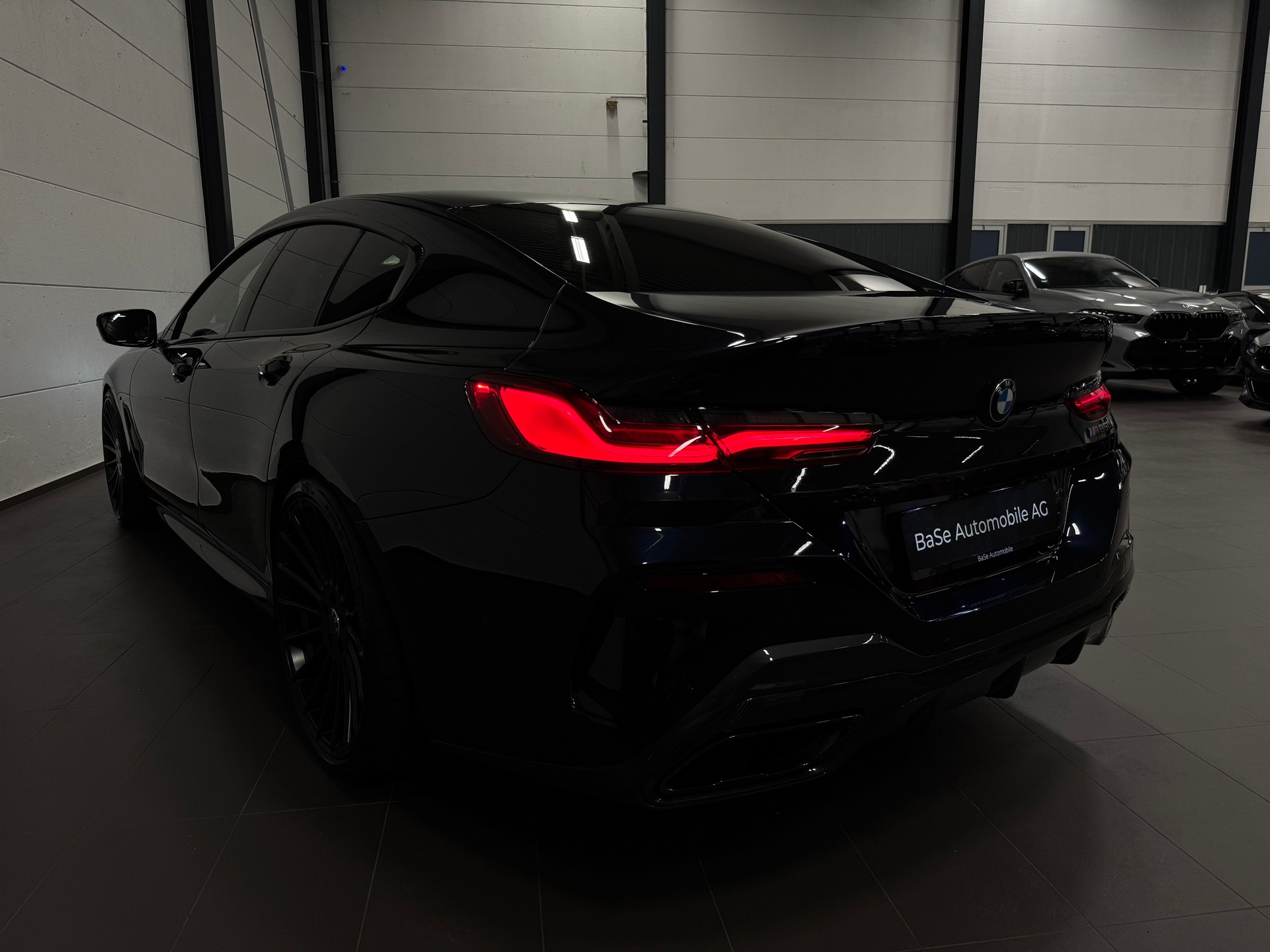 BMW M850i xDrive Steptronic-image-15