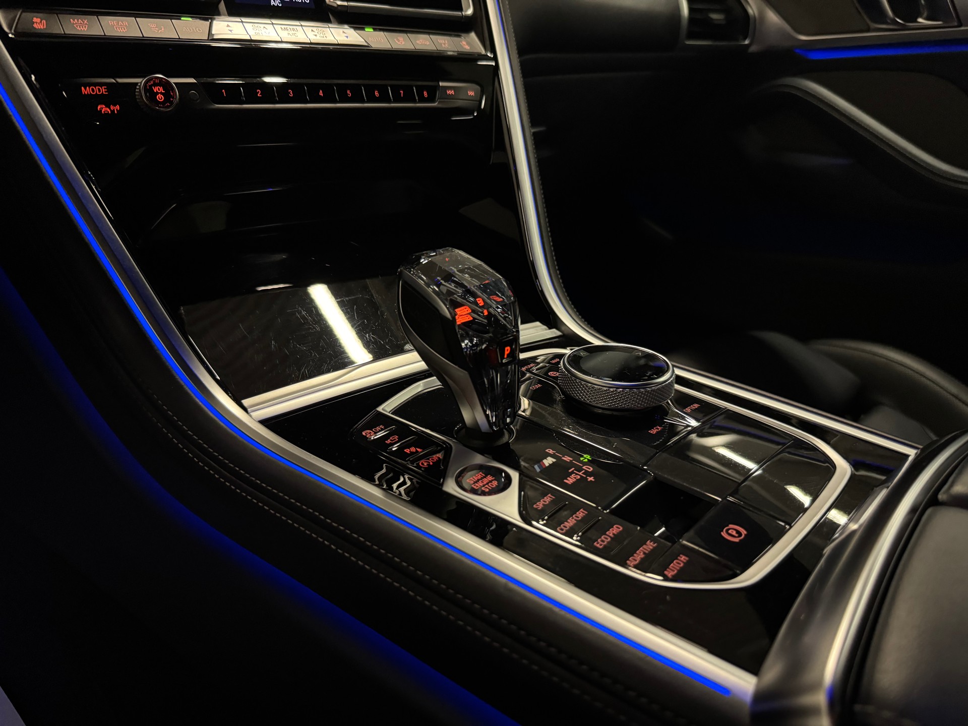 BMW M850i xDrive Steptronic-image-27