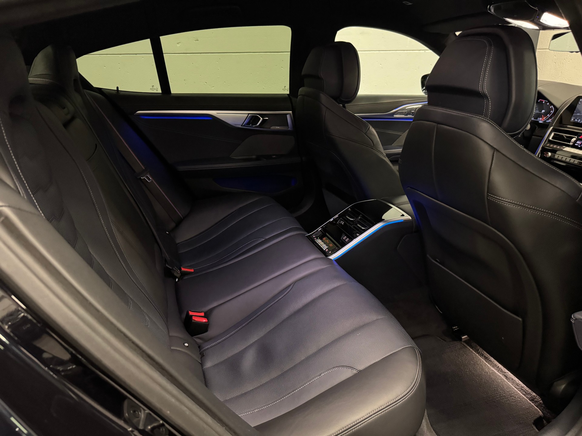 BMW M850i xDrive Steptronic-image-21