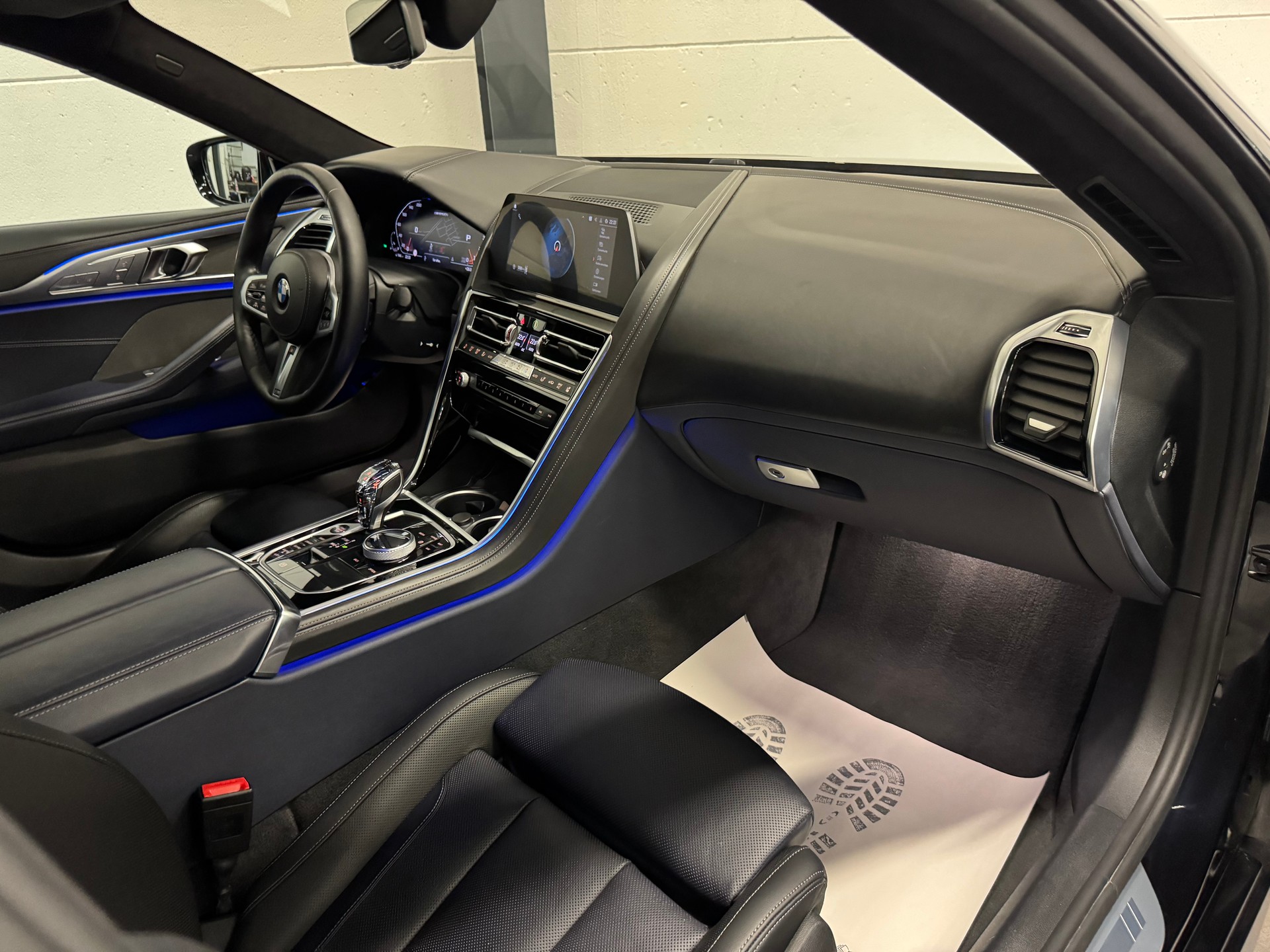 BMW M850i xDrive Steptronic-image-19
