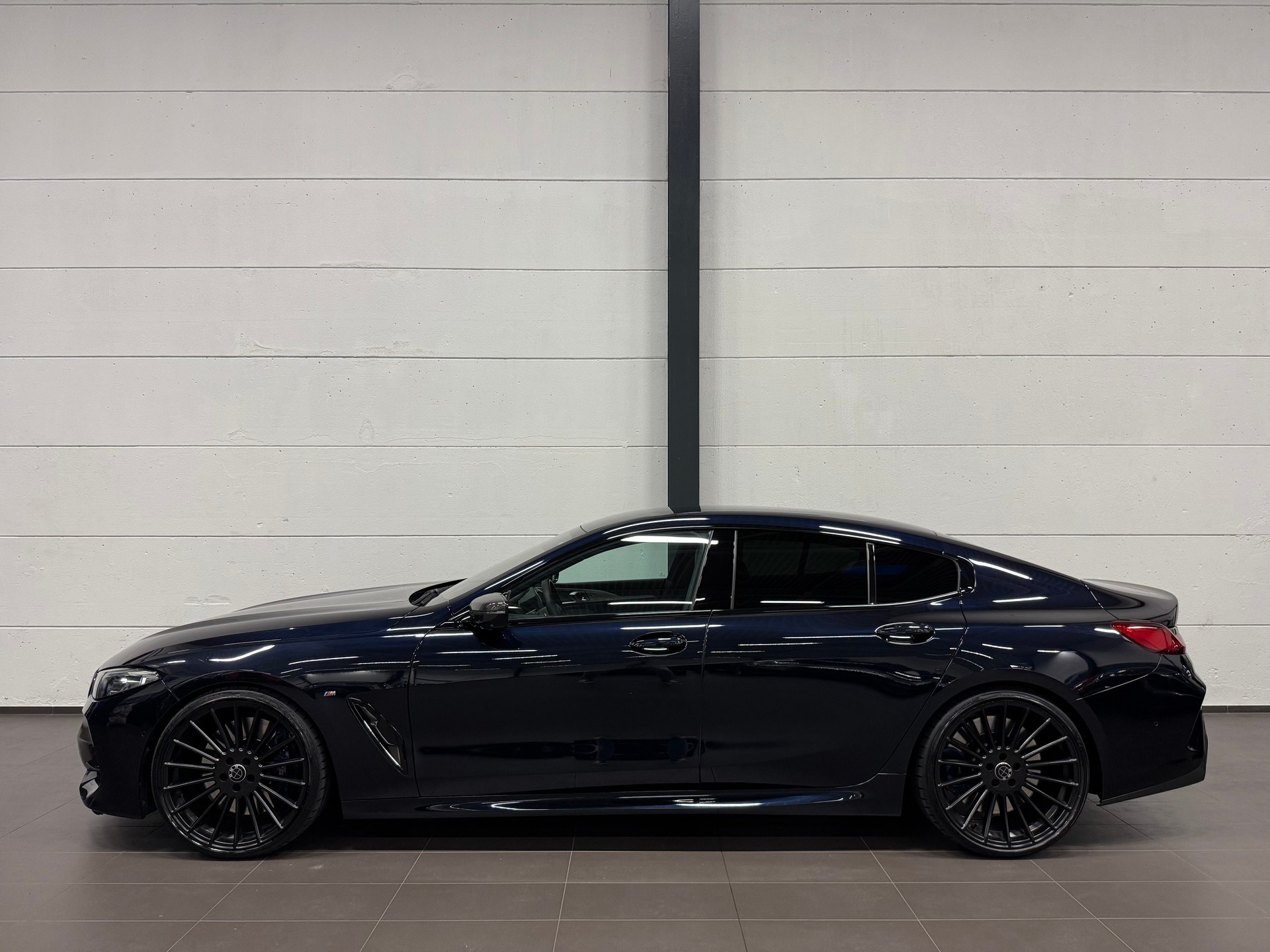 BMW M850i xDrive Steptronic-image-8