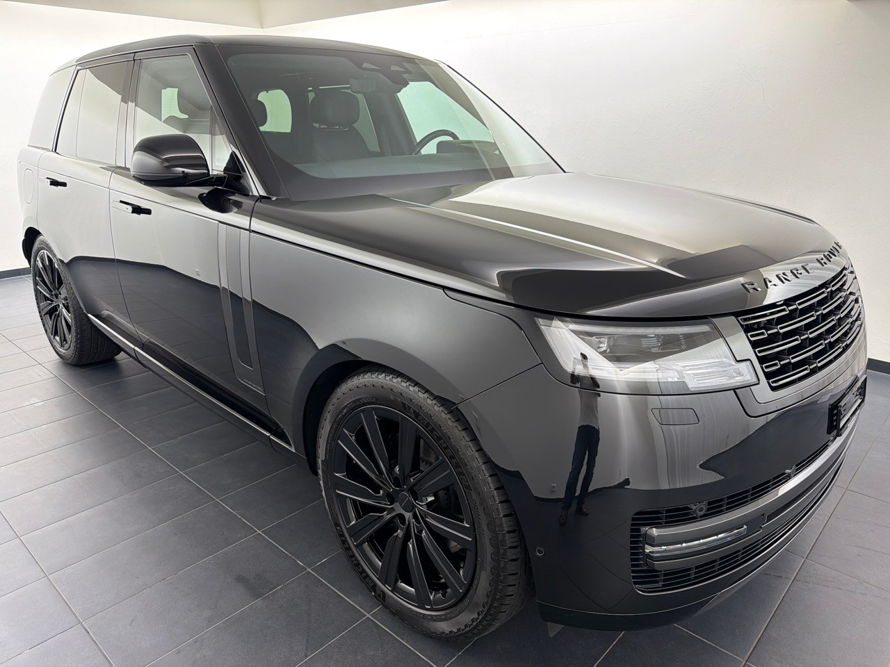LAND ROVER RR P460e PHEV Autobiogr.-showroom-element-3
