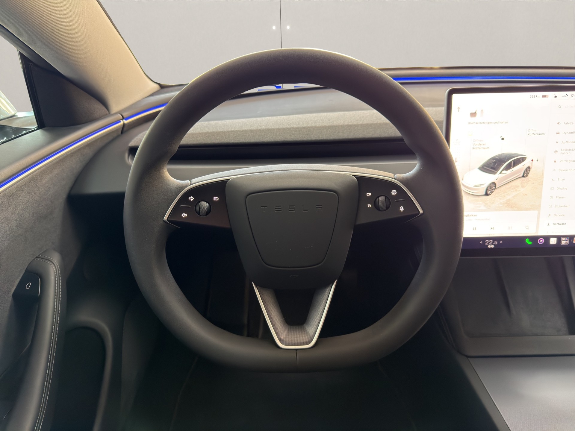 TESLA Model 3 Long Range Dual Motor AWD-image-8