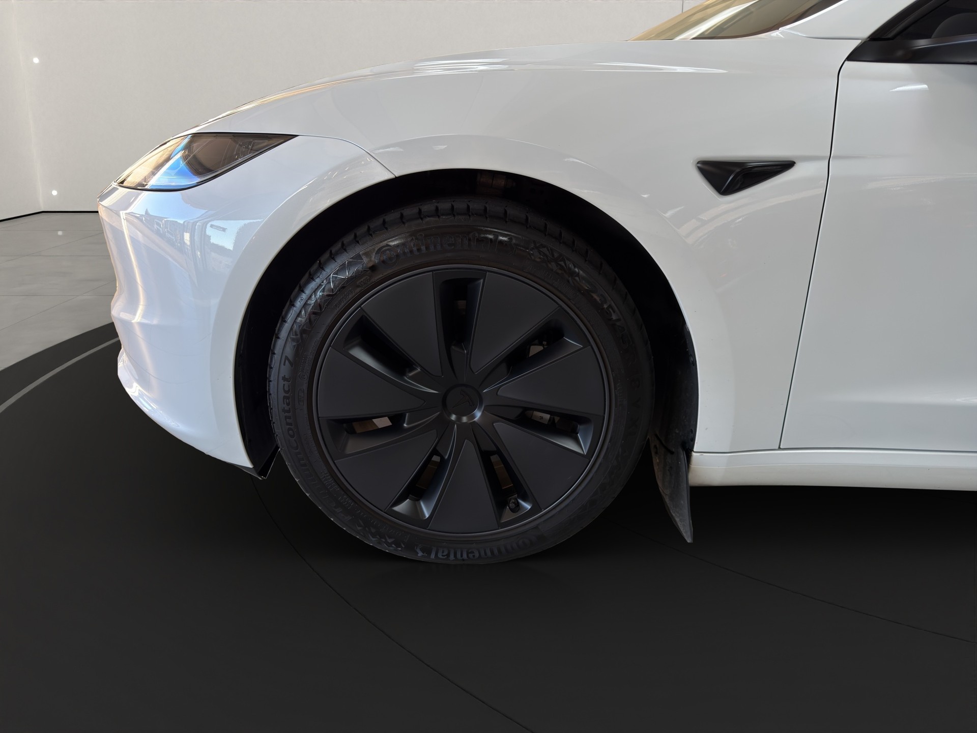 TESLA Model 3 Long Range Dual Motor AWD-image-12