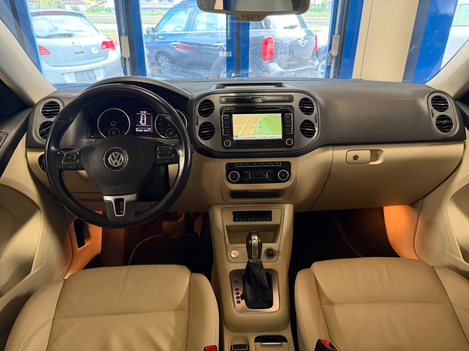 VW Tiguan 2.0 TDI BlueMotion Track&Field 4Motion DSG-image-15