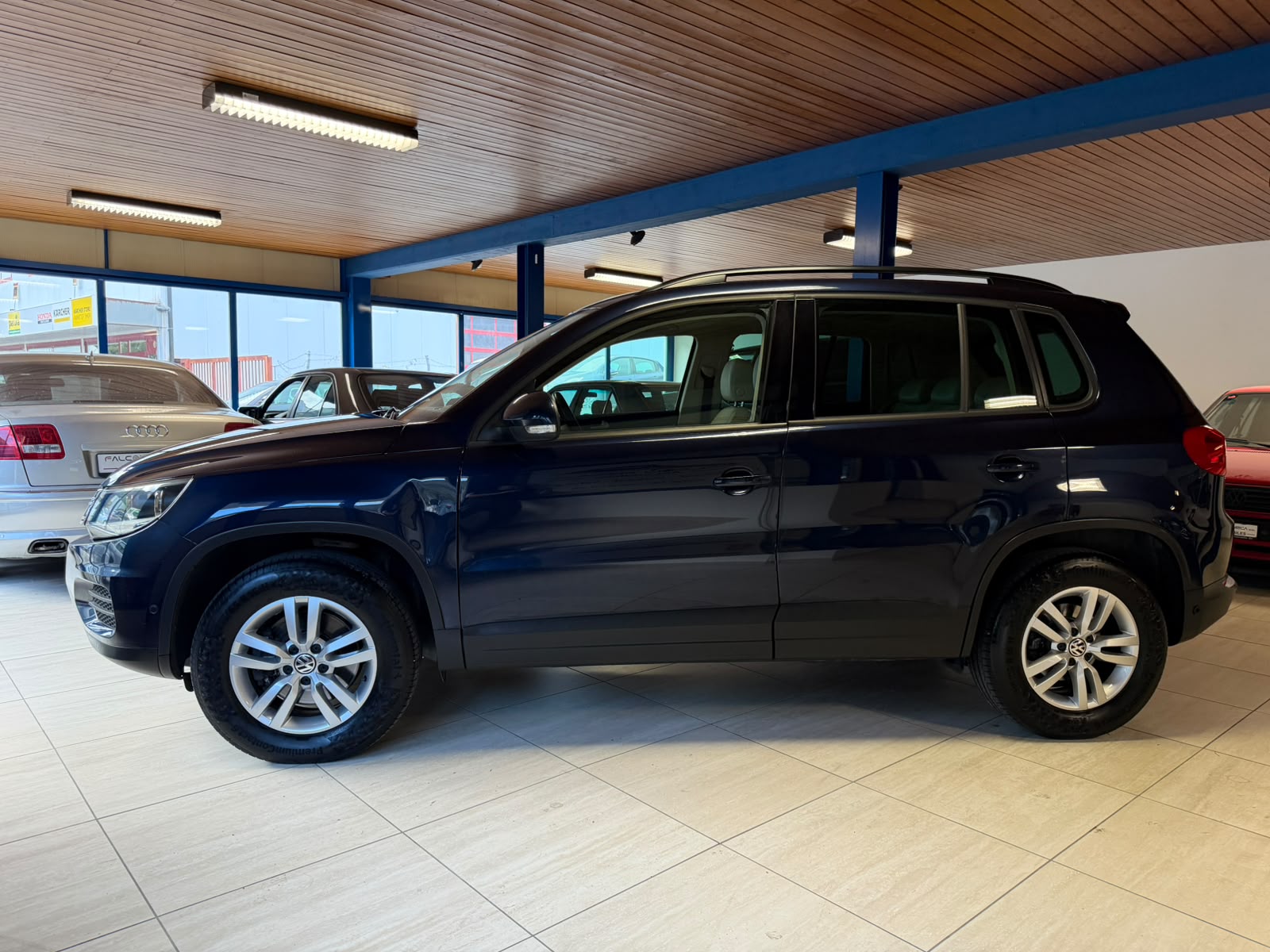 VW Tiguan 2.0 TDI BlueMotion Track&Field 4Motion DSG-image-4