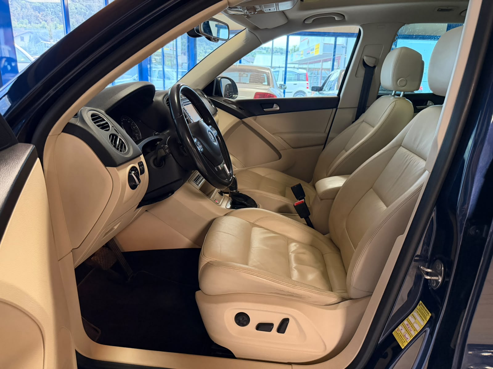 VW Tiguan 2.0 TDI BlueMotion Track&Field 4Motion DSG-image-12