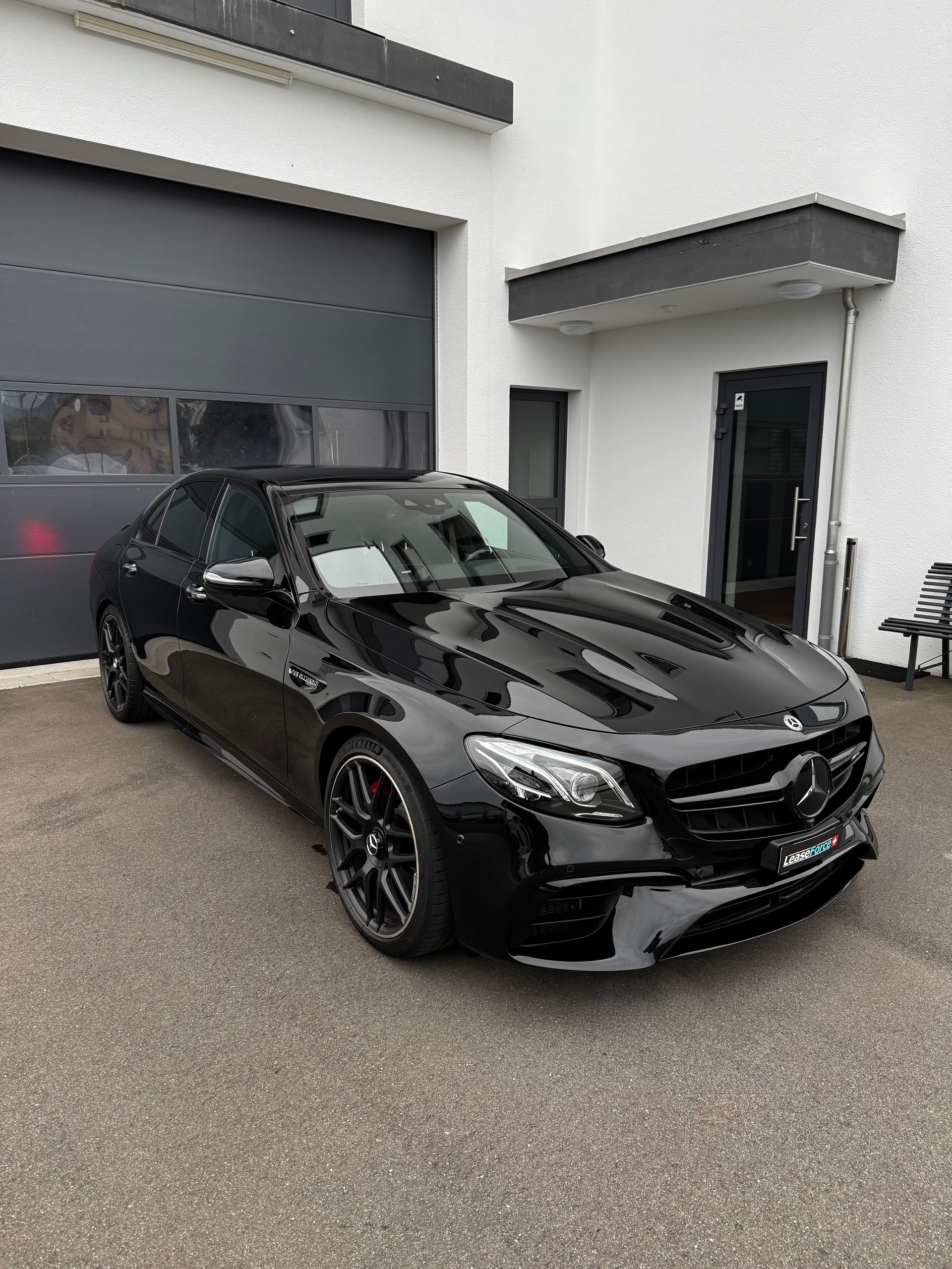 MERCEDES-BENZ E 63 AMG S 4Matic Speedshift MCT-image-2